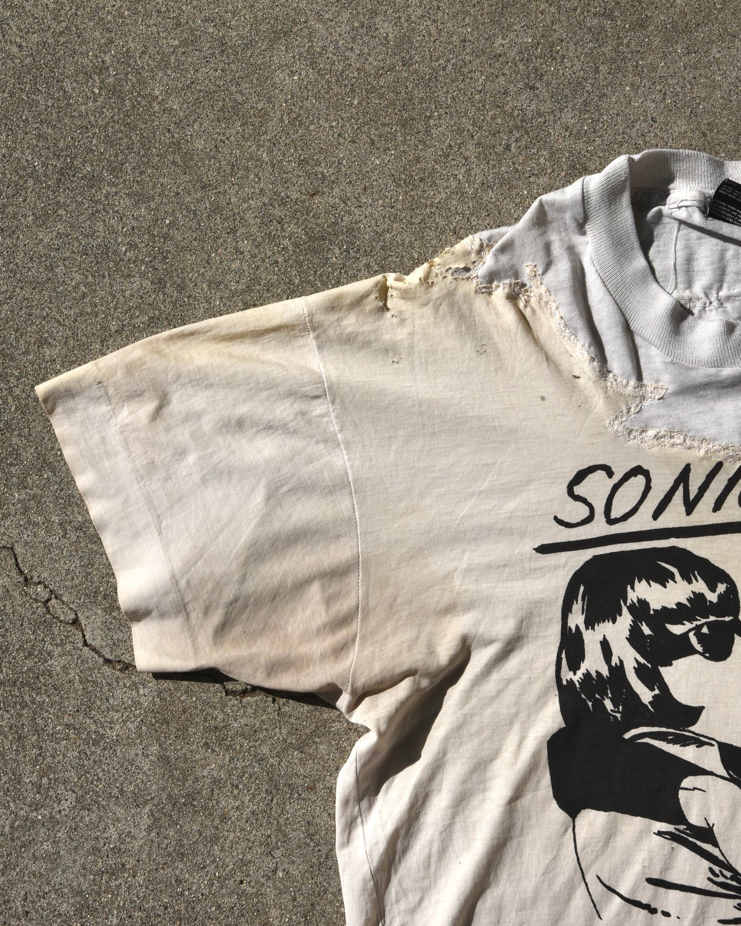 1990s Sonic Youth Thrashed and Repair Goo Tshirt