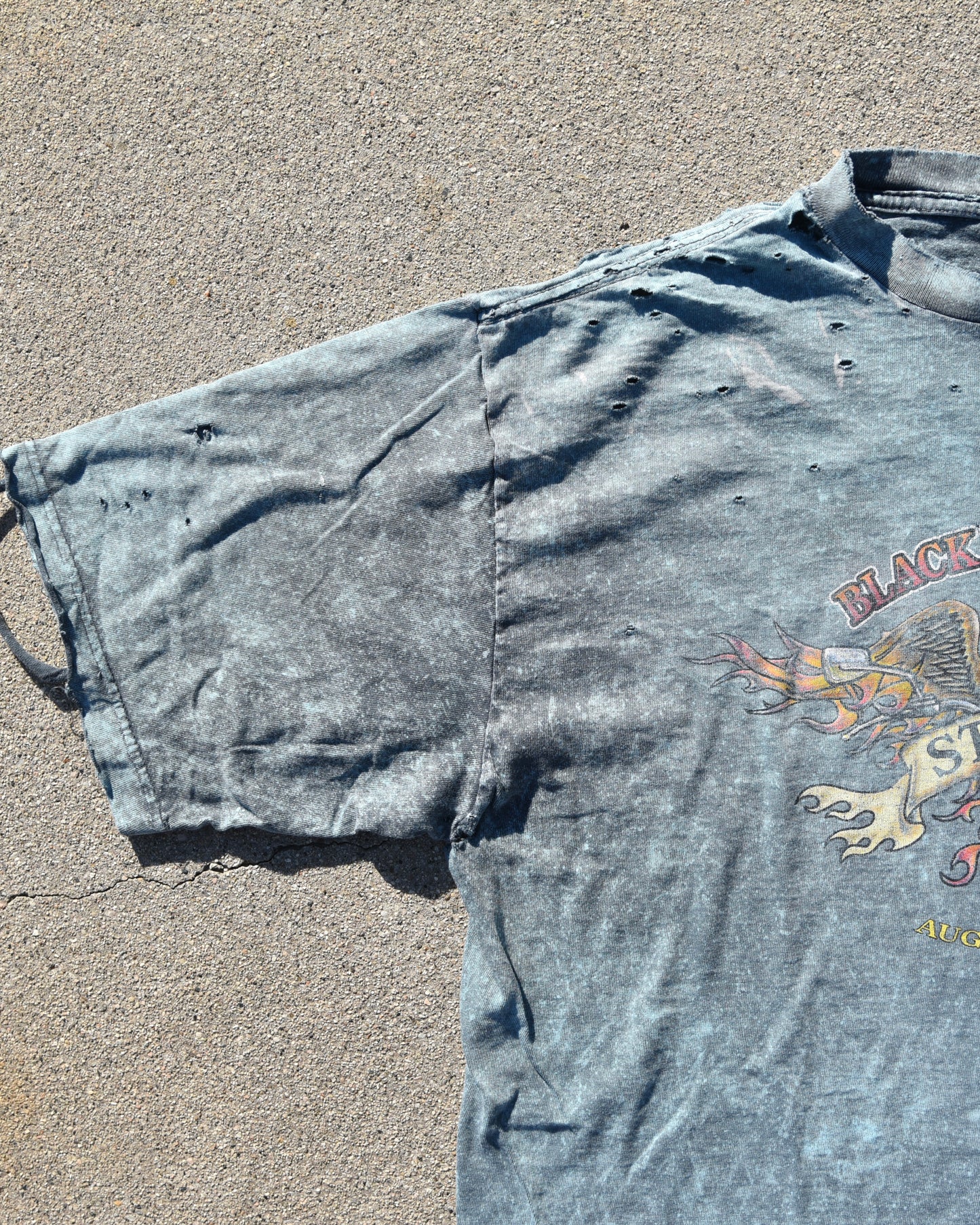 Y2K Thrashed Sturgis Motorcycle Rally Tshirt