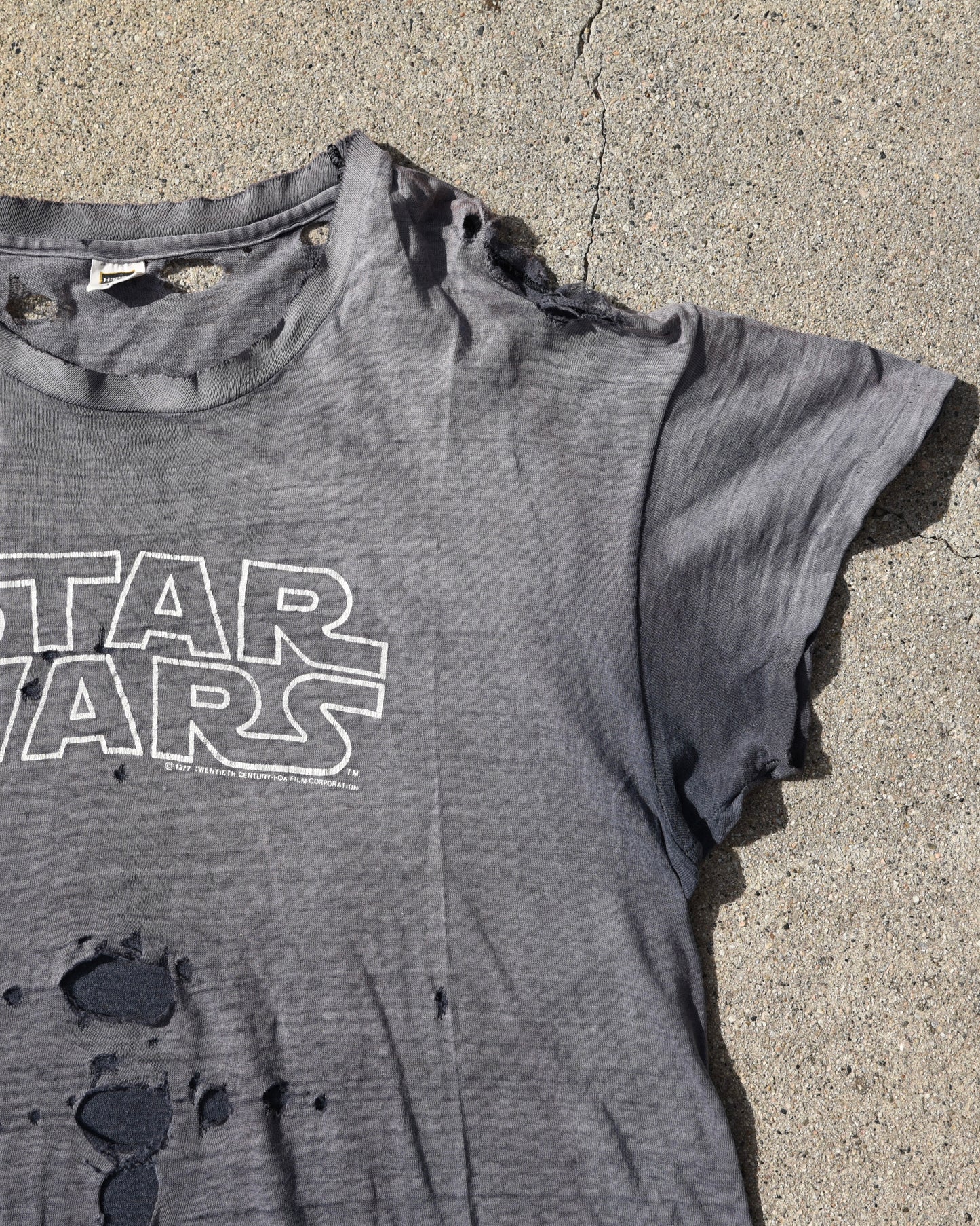 1977 Vintage Star Wars ‘MAY THE FORCE BE WITH YOU’ Sun Faded Tshirt