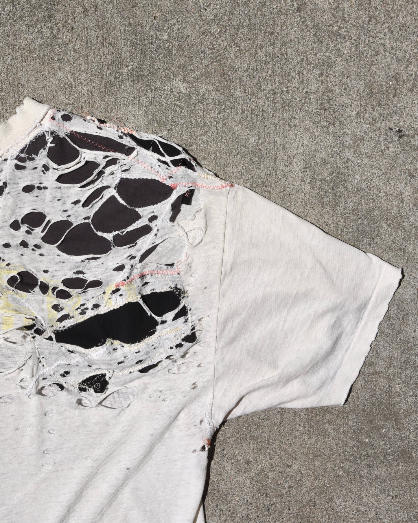 Thrashed 1993 Nirvana In Utero Tshirt - Giant