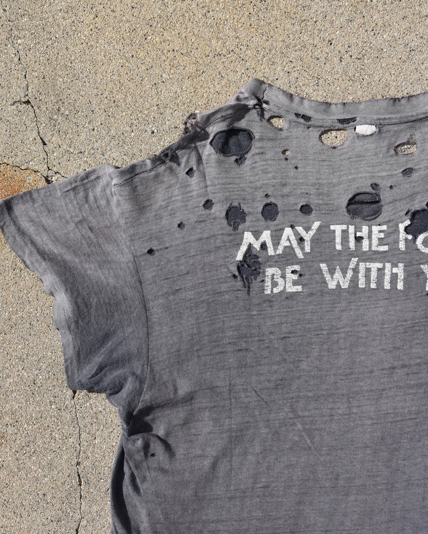 1977 Vintage Star Wars ‘MAY THE FORCE BE WITH YOU’ Sun Faded Tshirt