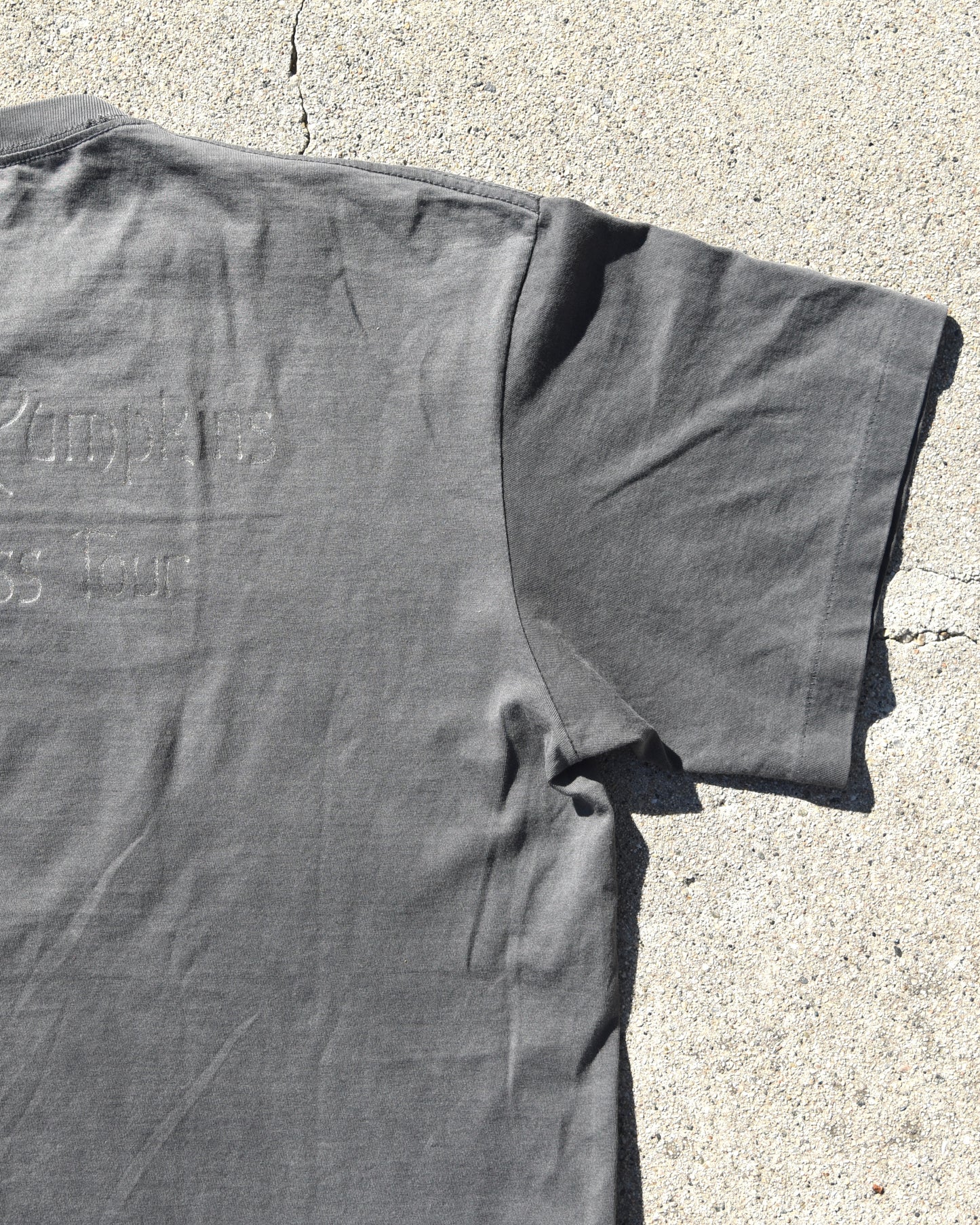 1996 Vintage Smashing Pumpkins The World Is A Vampire Tshirt Sun Faded