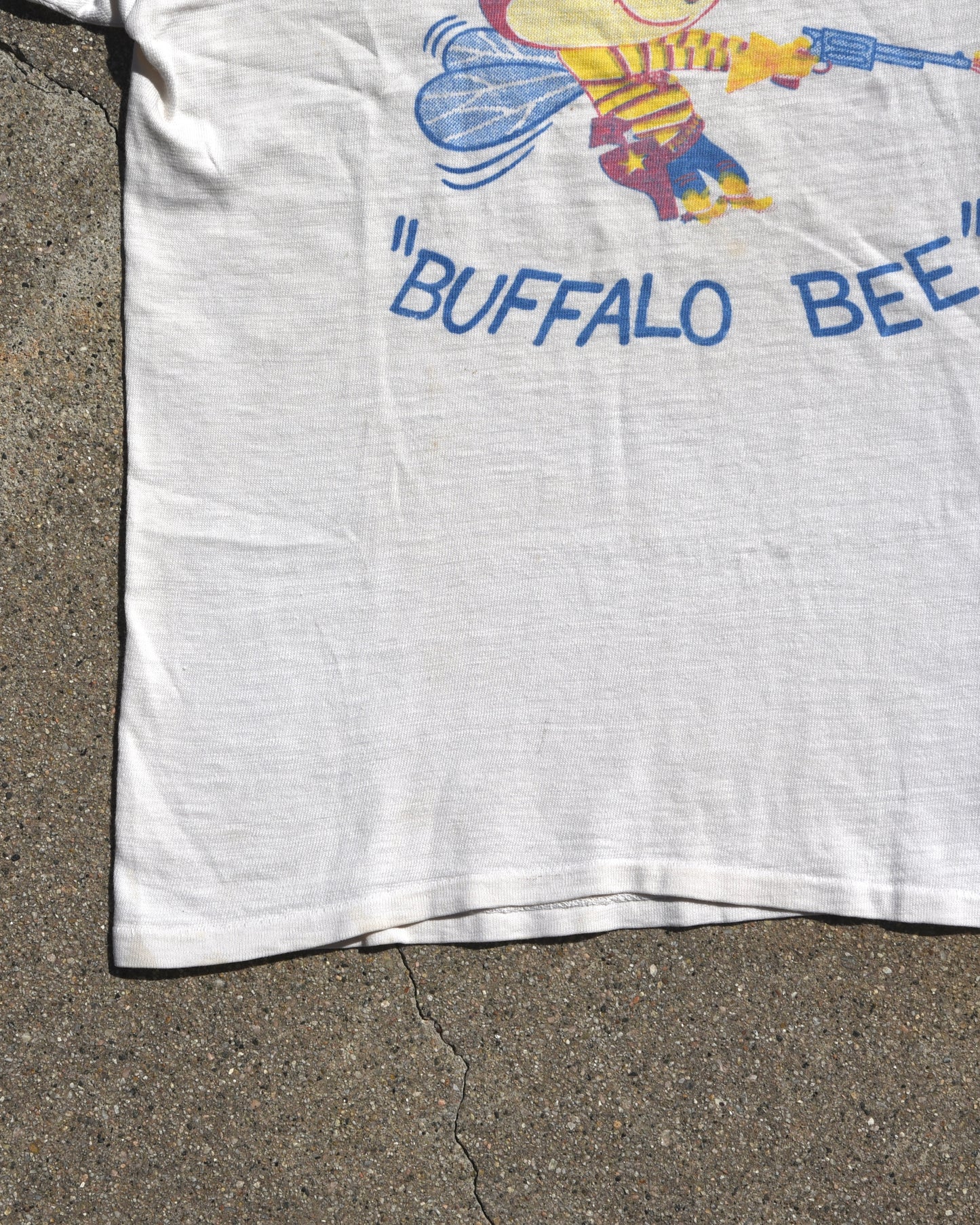 1950s Buffalo Bee Femme Tshirt