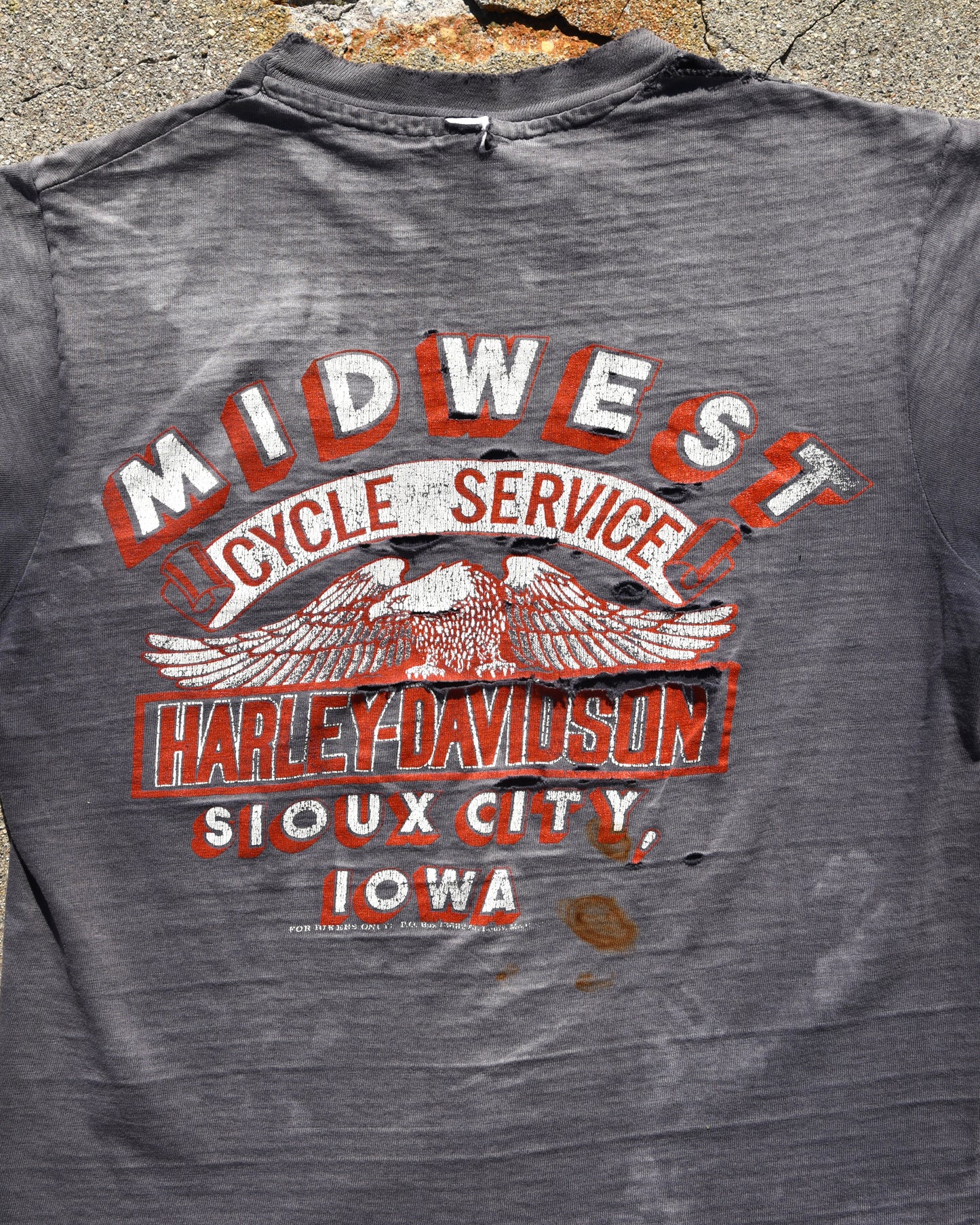 1980s Thrashed and Sun Faded Harley Rider Tshirt