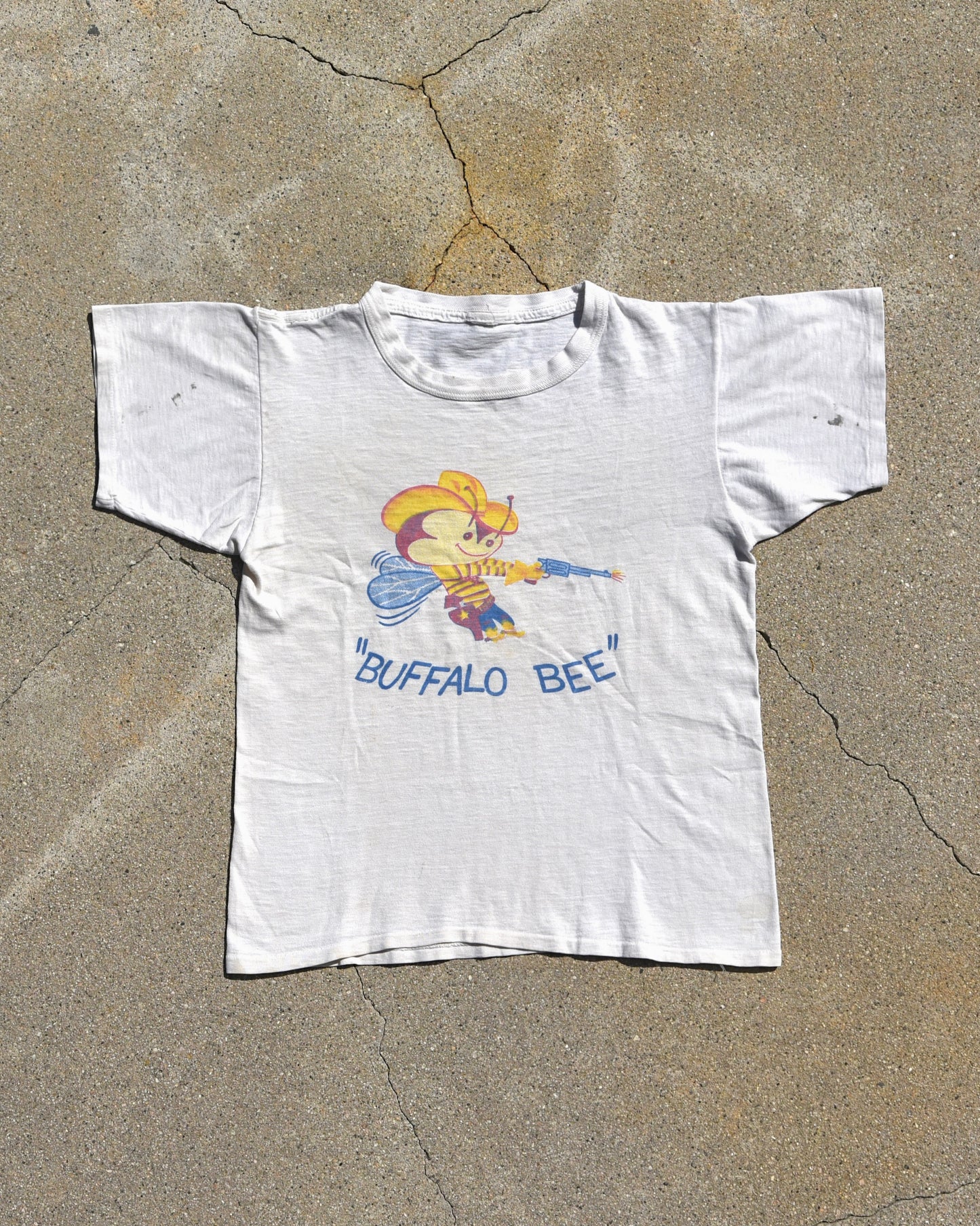 1950s Buffalo Bee Femme Tshirt
