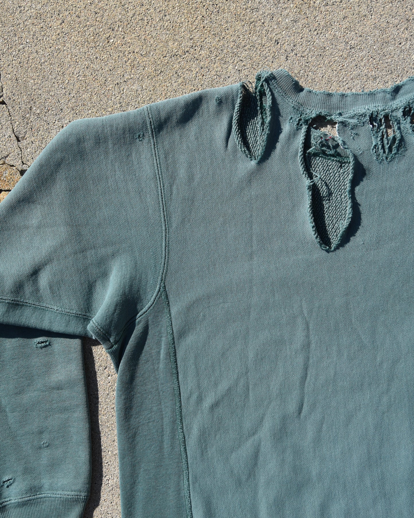 1960s Champion Reverse Weave “Expansion Gusset” Sweatshirt￼