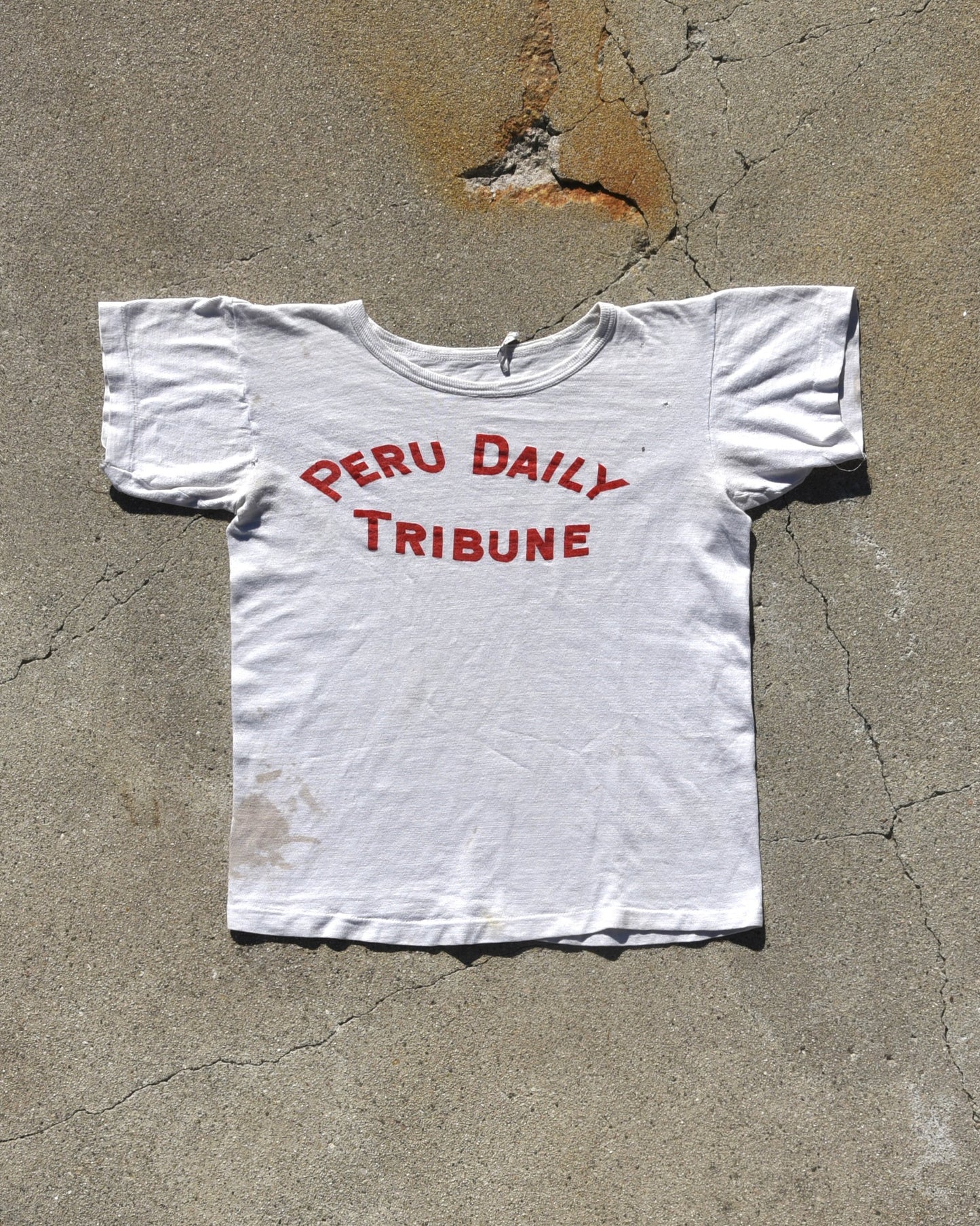 1950s Peru Daily Tribune Tshirt