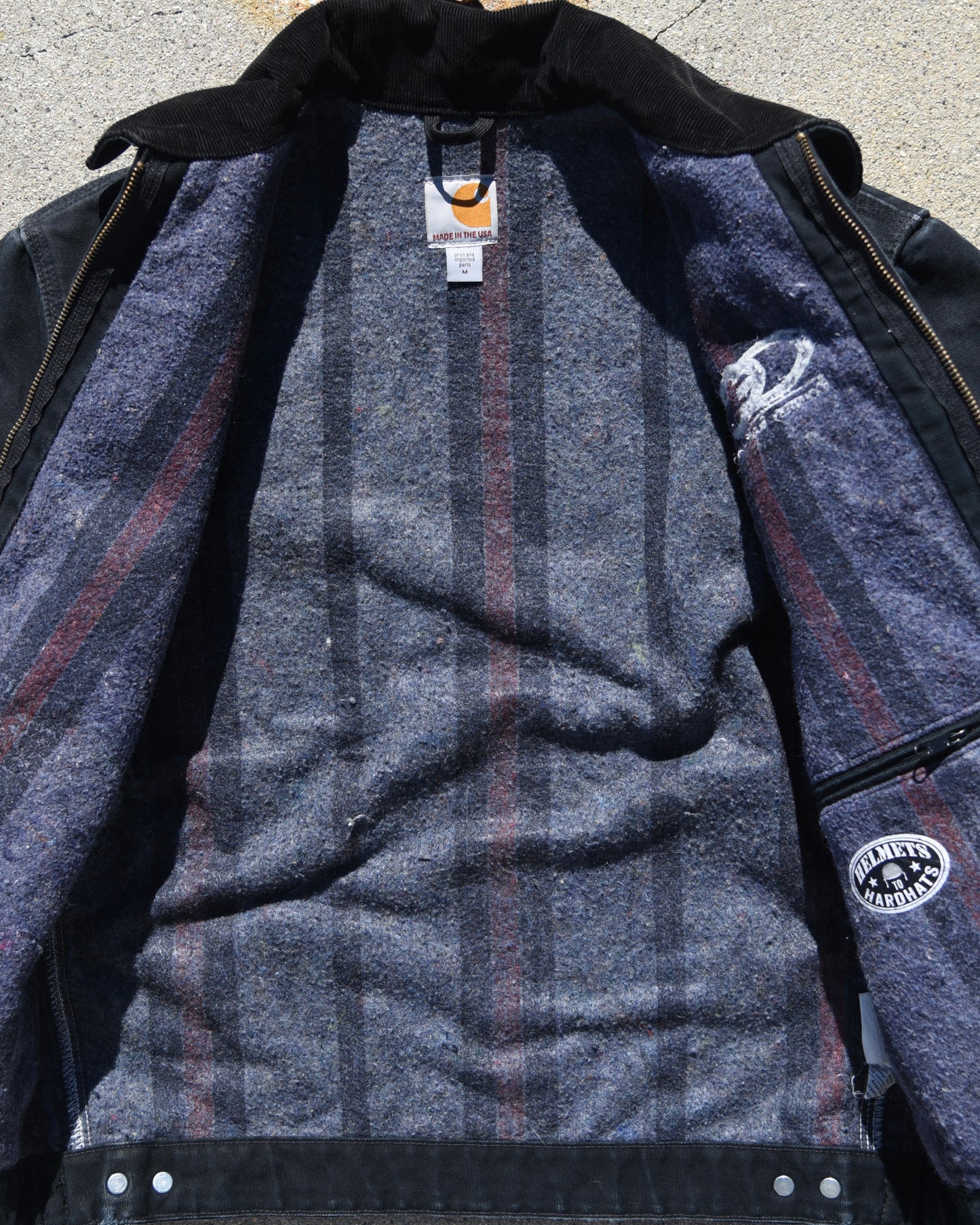 Carhartt J001 BLK Detroit Jacket - Medium