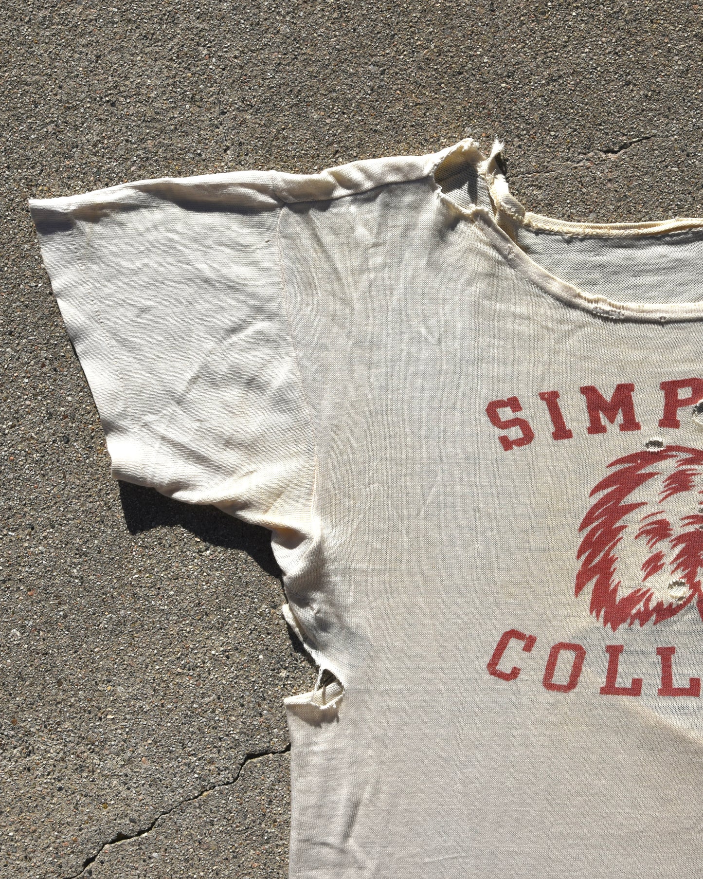 1940s Simpson College Tshirt - Thrashed