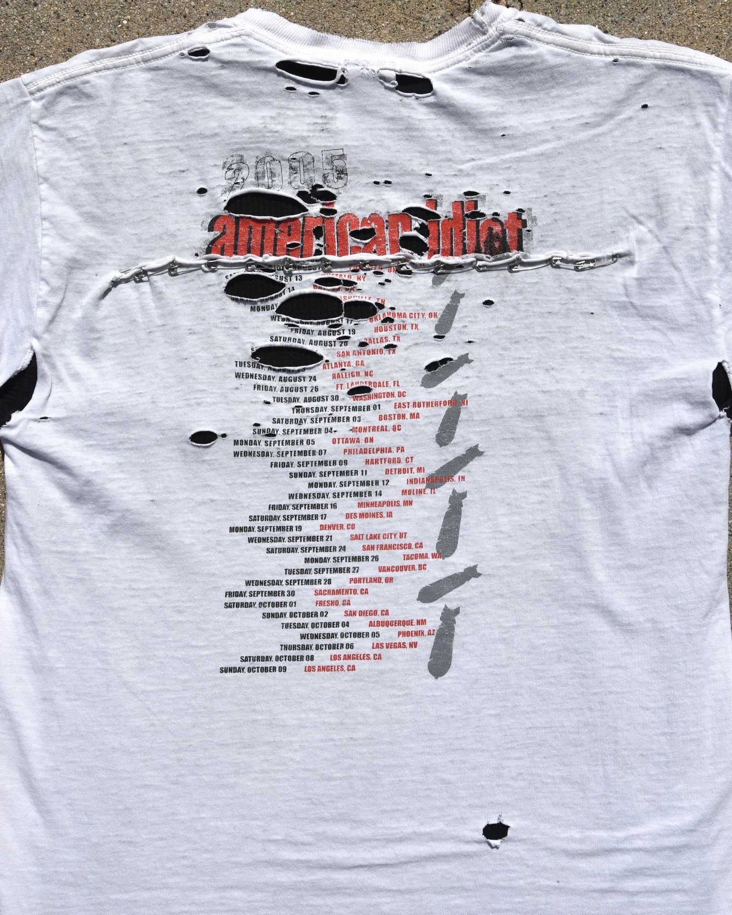 2005 Thrashed Green Day American Idiot Tshirt