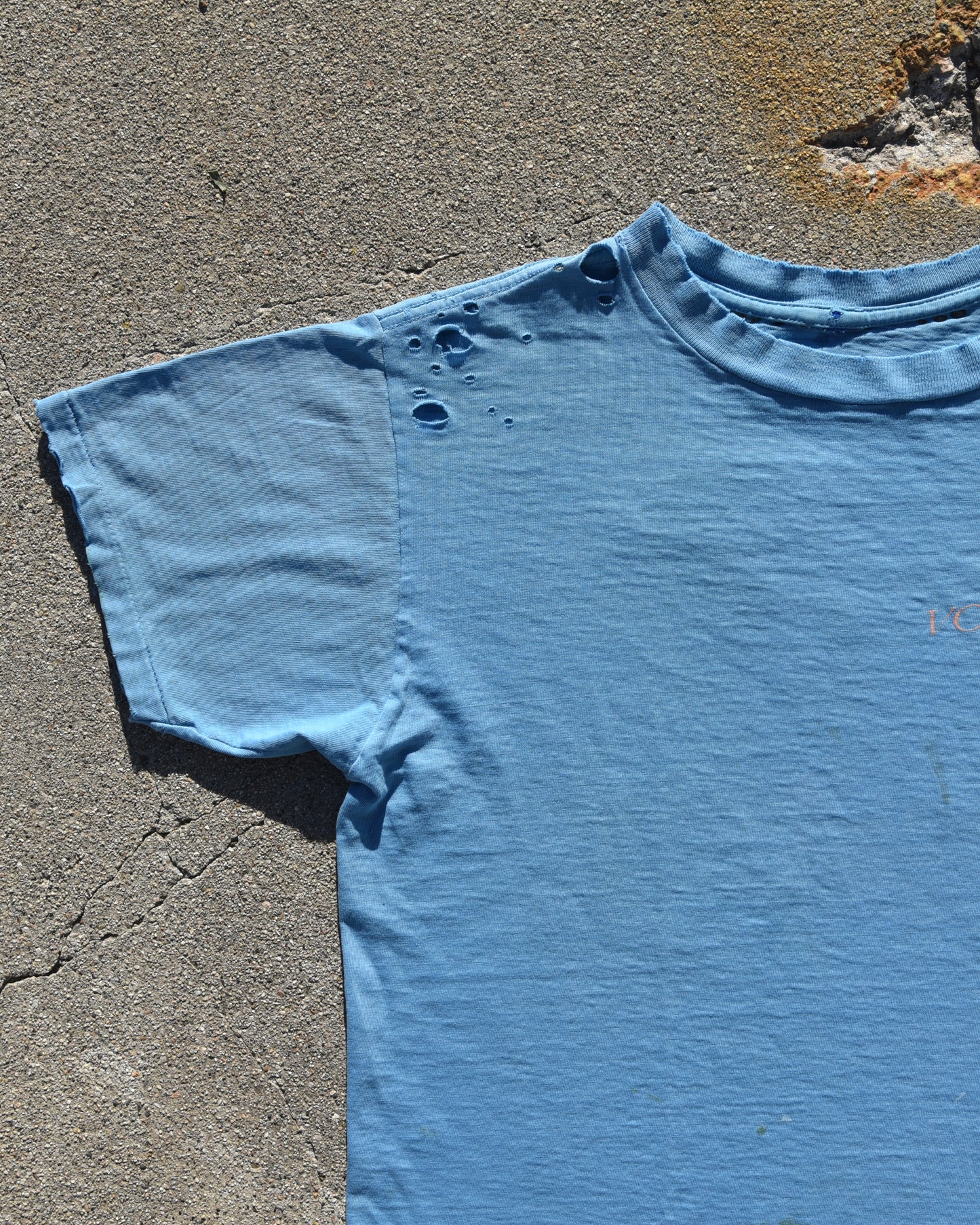 1980s Thrashed Volleyball Tshirt