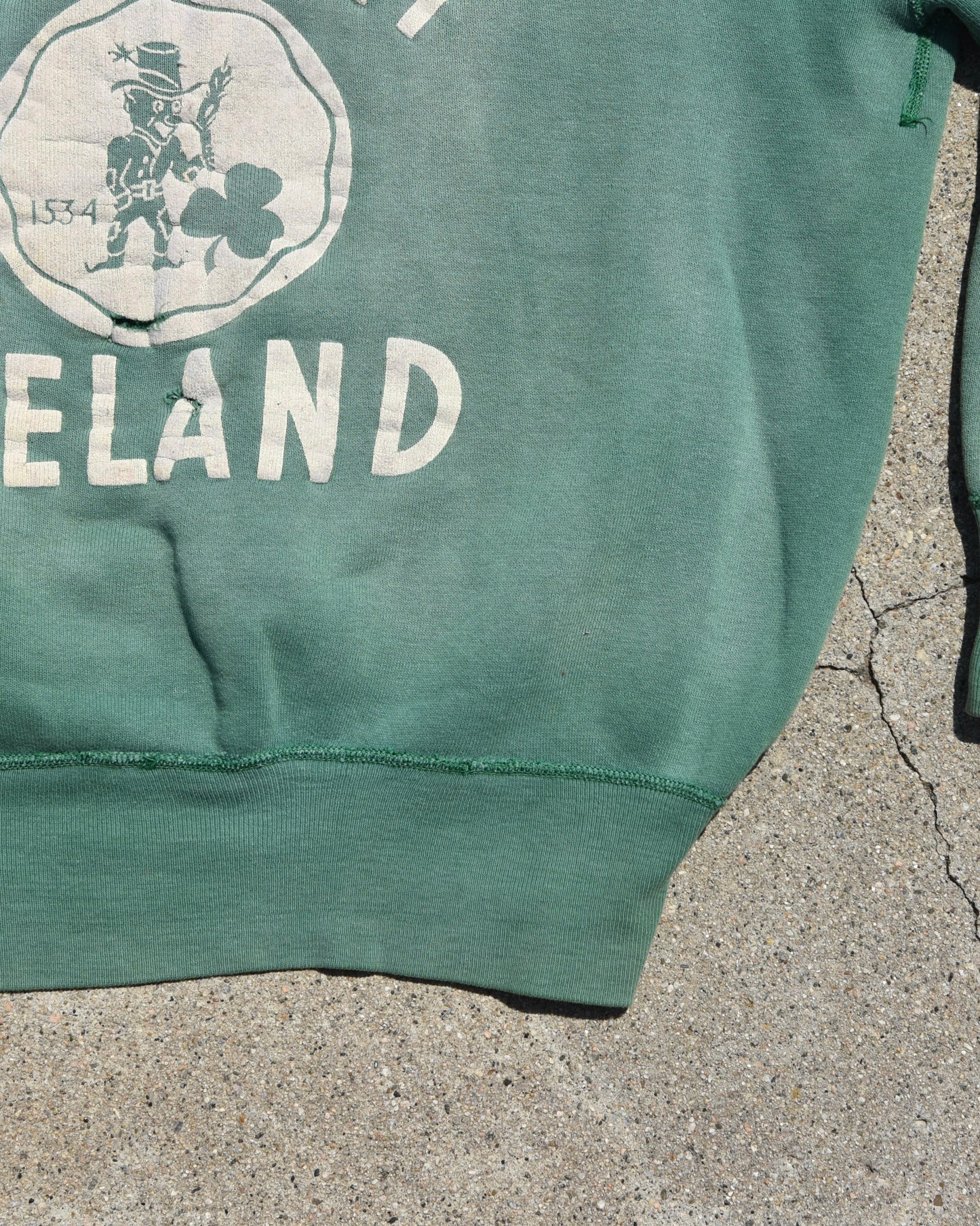 1950s Sun Faded University of Ireland Single V Sweatshirt