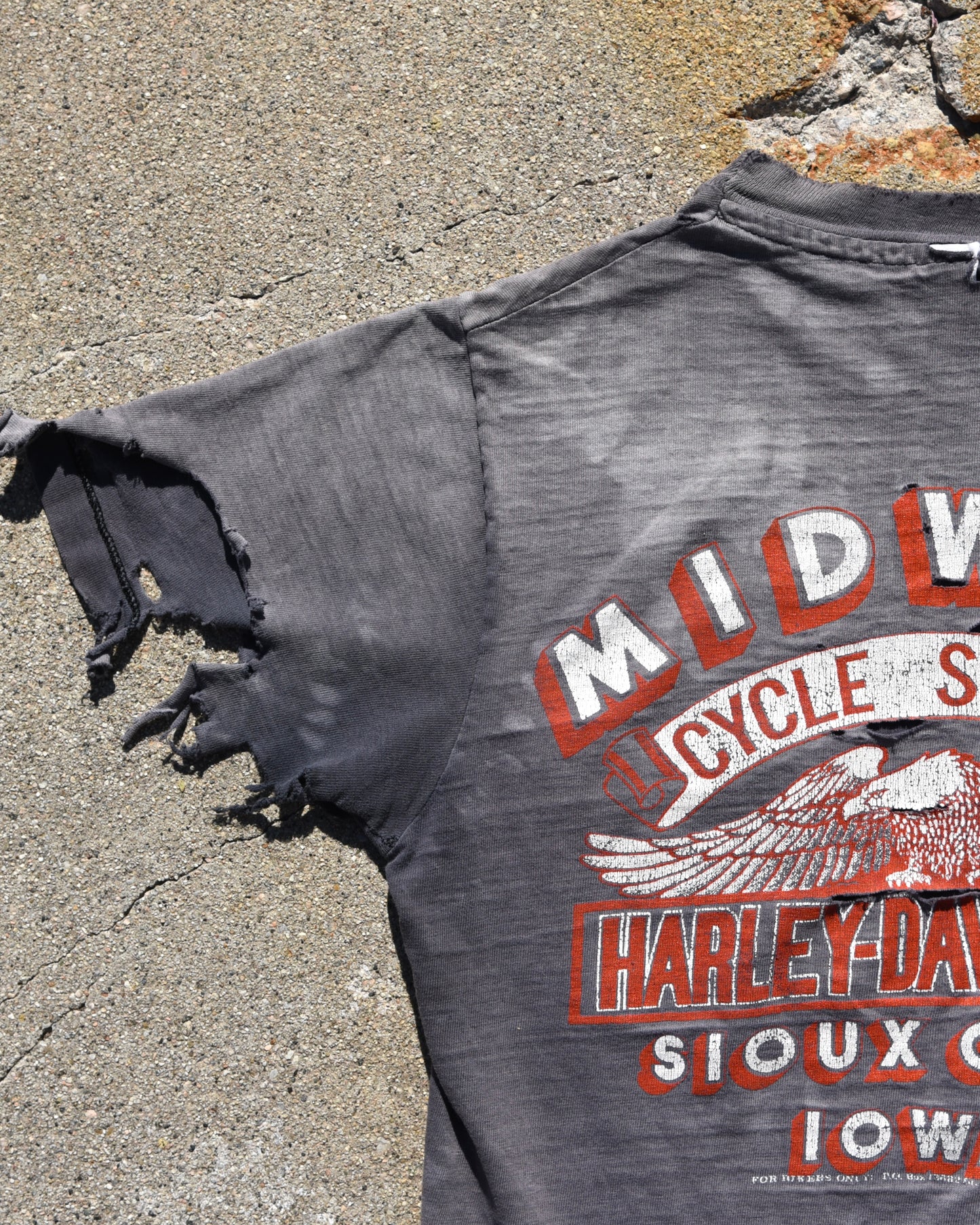 1980s Thrashed and Sun Faded Harley Rider Tshirt