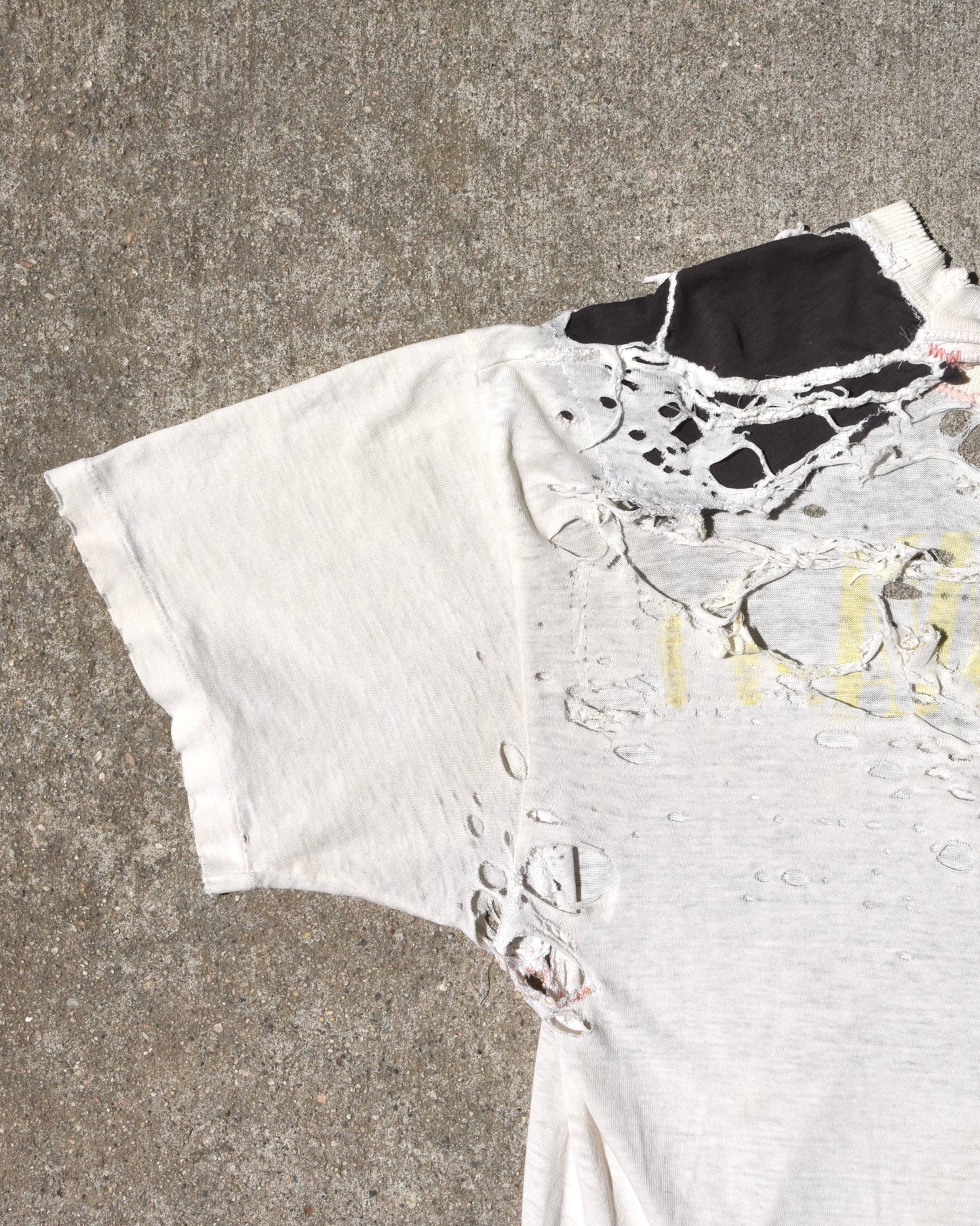 Thrashed 1993 Nirvana In Utero Tshirt - Giant