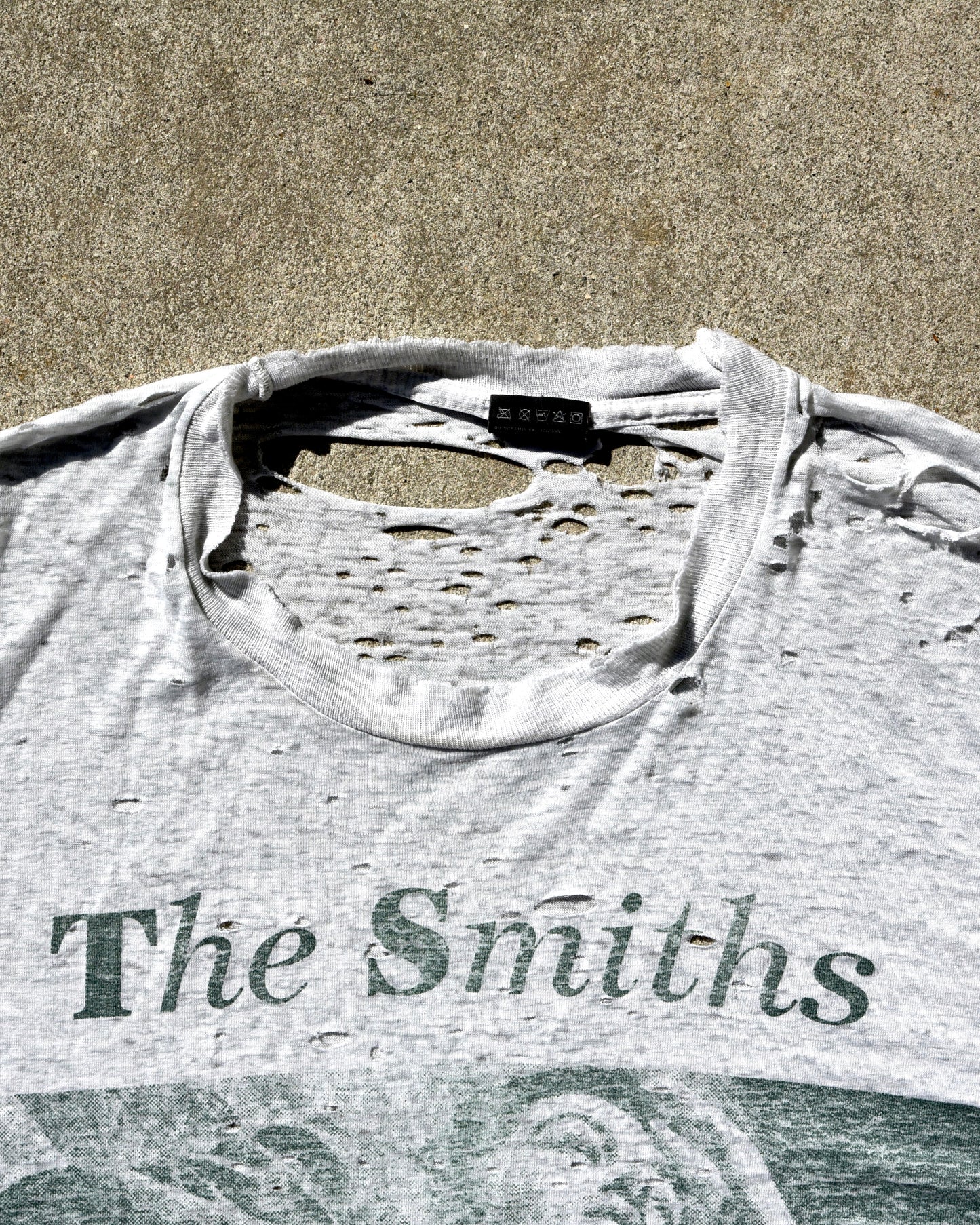 The Smiths 1980s Thrashed Single Stitch - The Queen Is Dead Tshirt