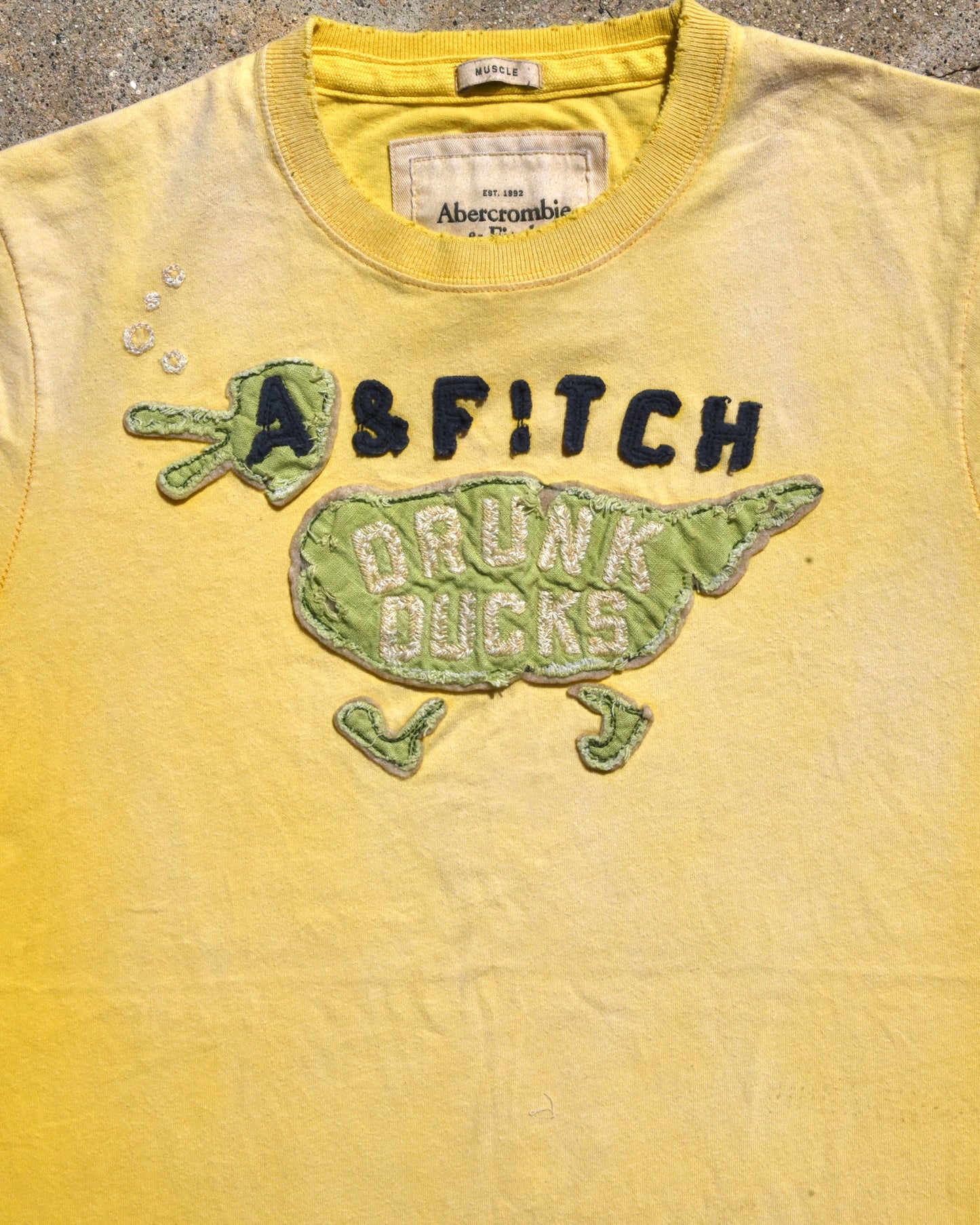 Y2K Drunk Ducks Abercrombie Tshirt