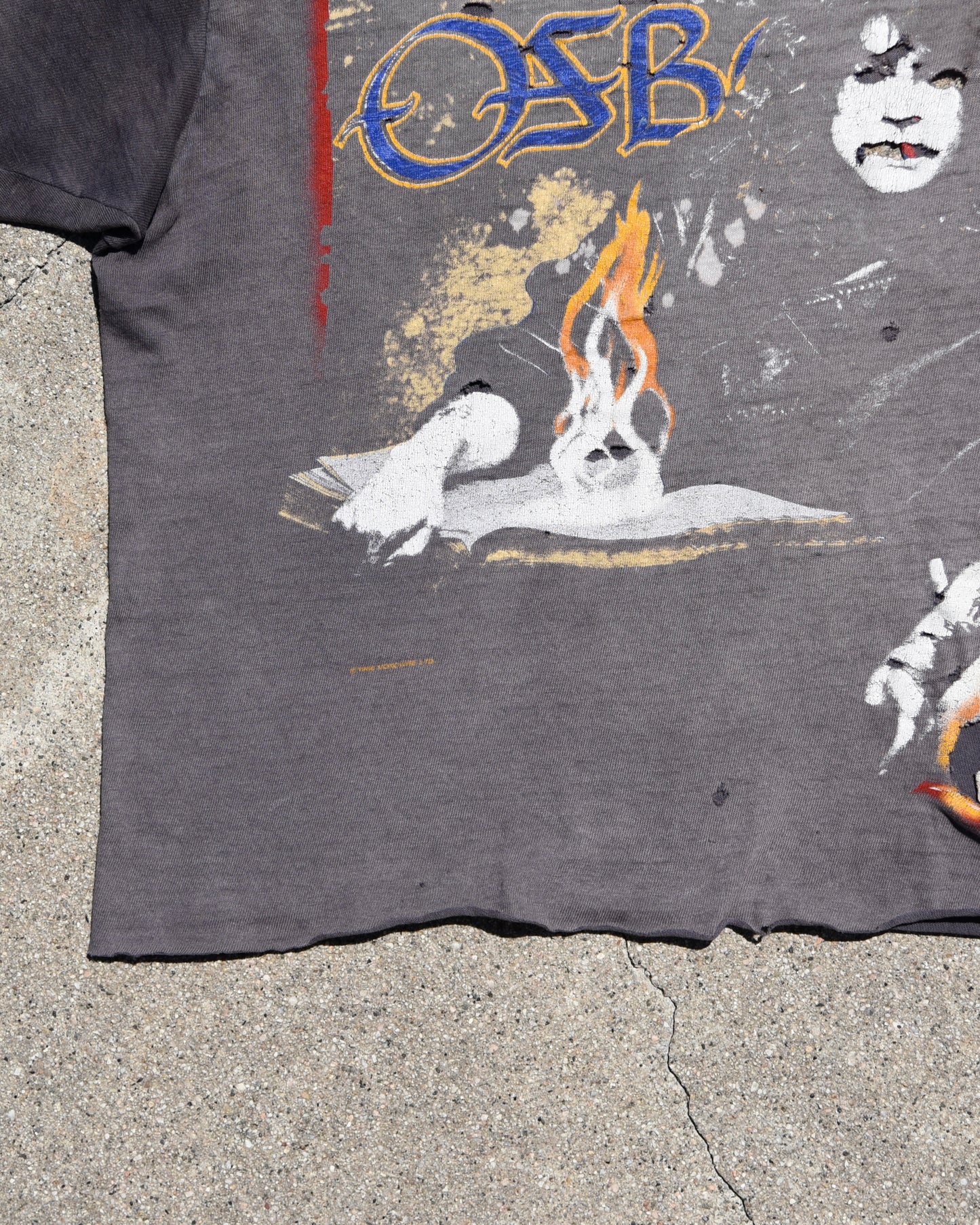 1980s Thrashed and Sun Faded Ozzy Osbourne Is… Tshirt