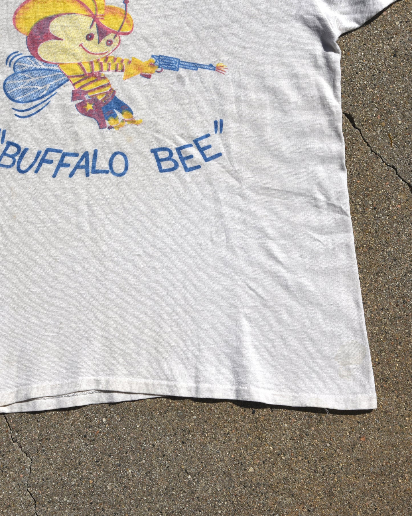 1950s Buffalo Bee Femme Tshirt