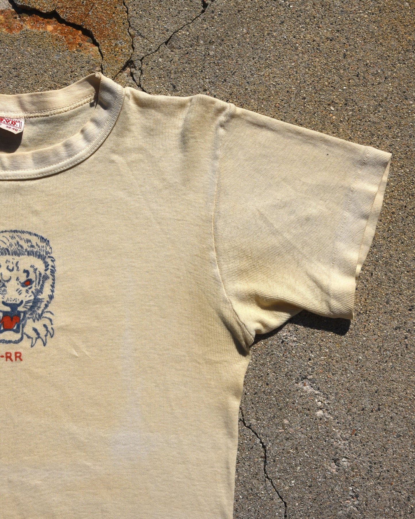 1950s Lion GRRR Stencil Tshirt