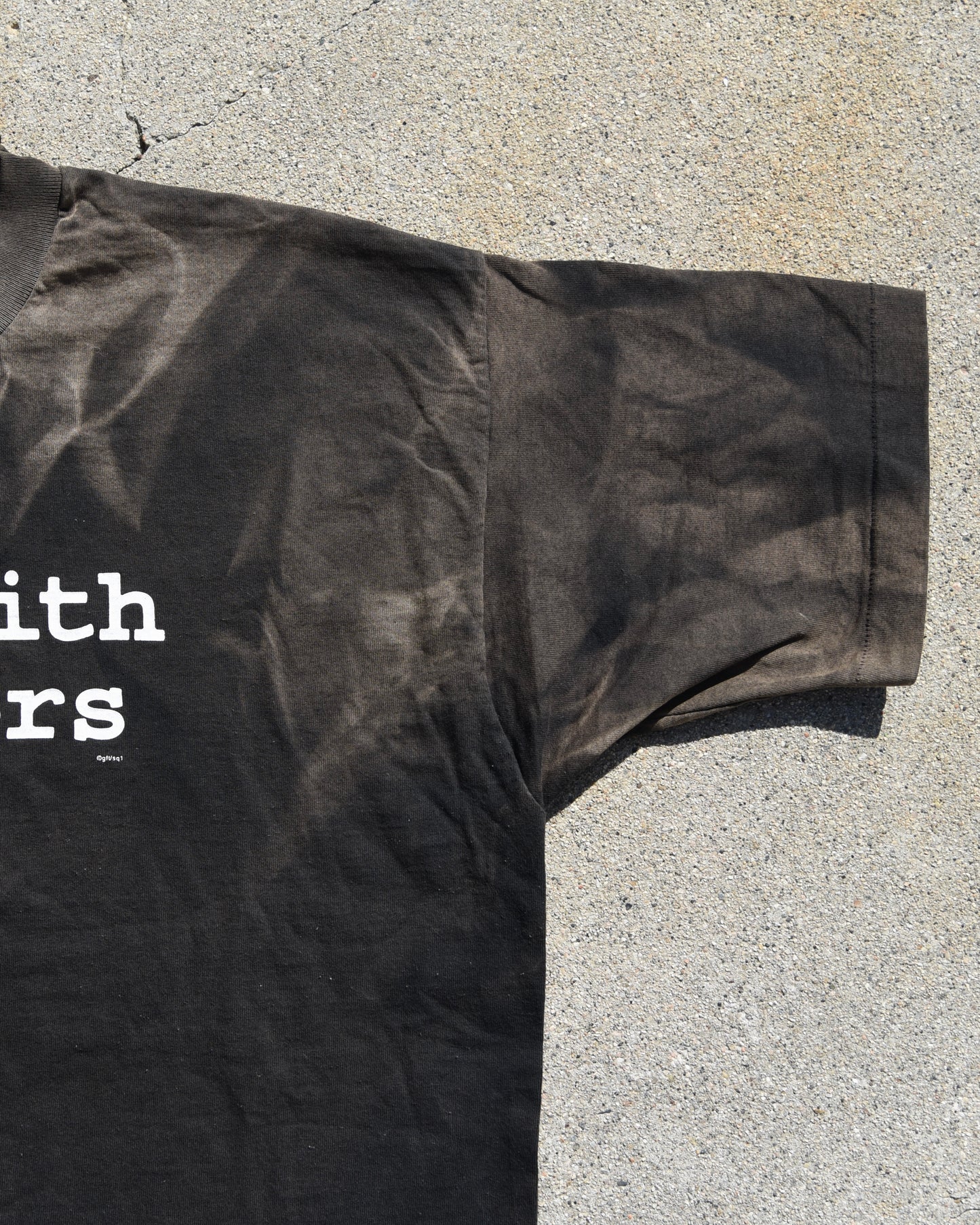 1990s Sun Faded Runs With Scissors Tshirt