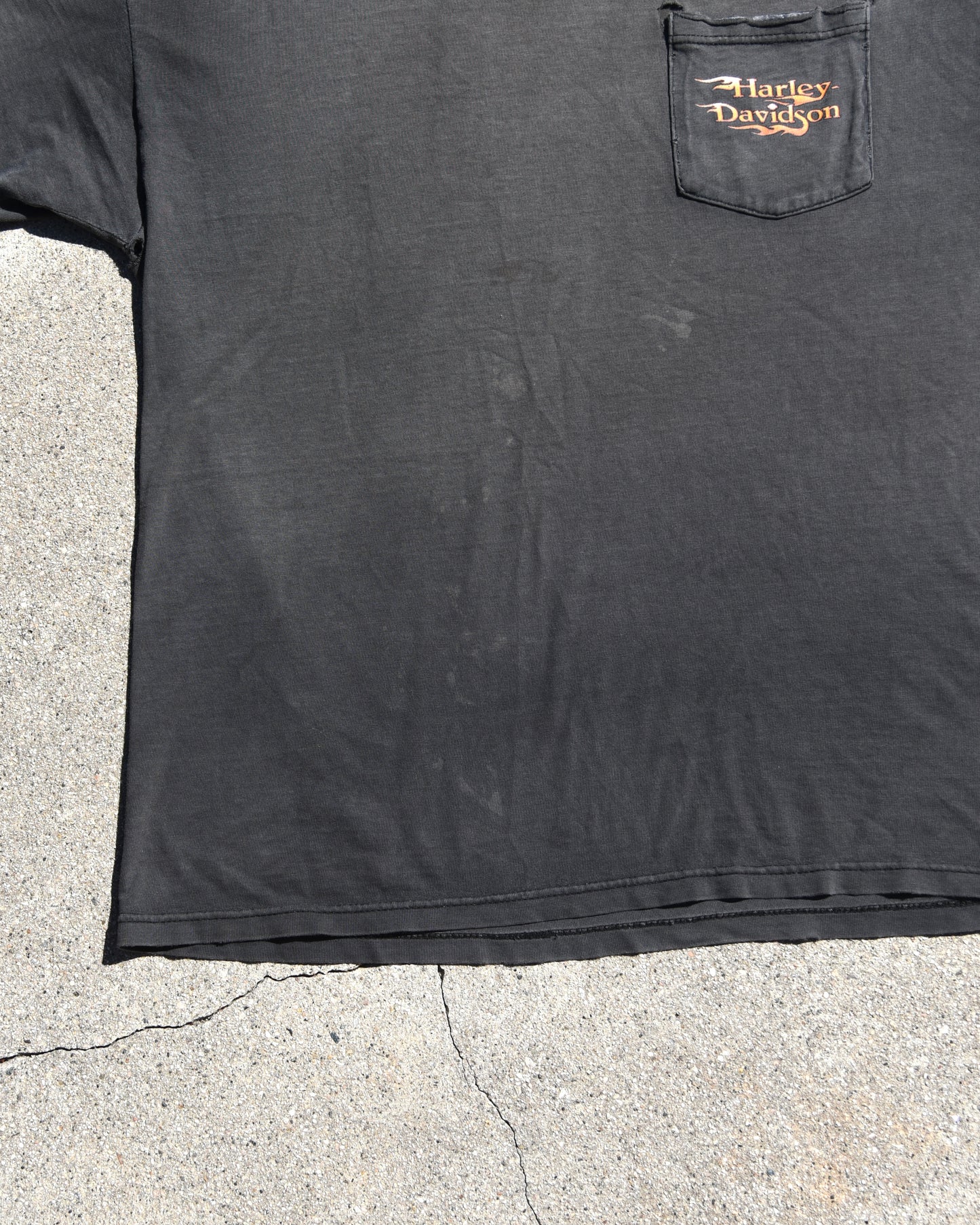 1990s Thrashed and Sun Faded Harley Davidson Tshirt