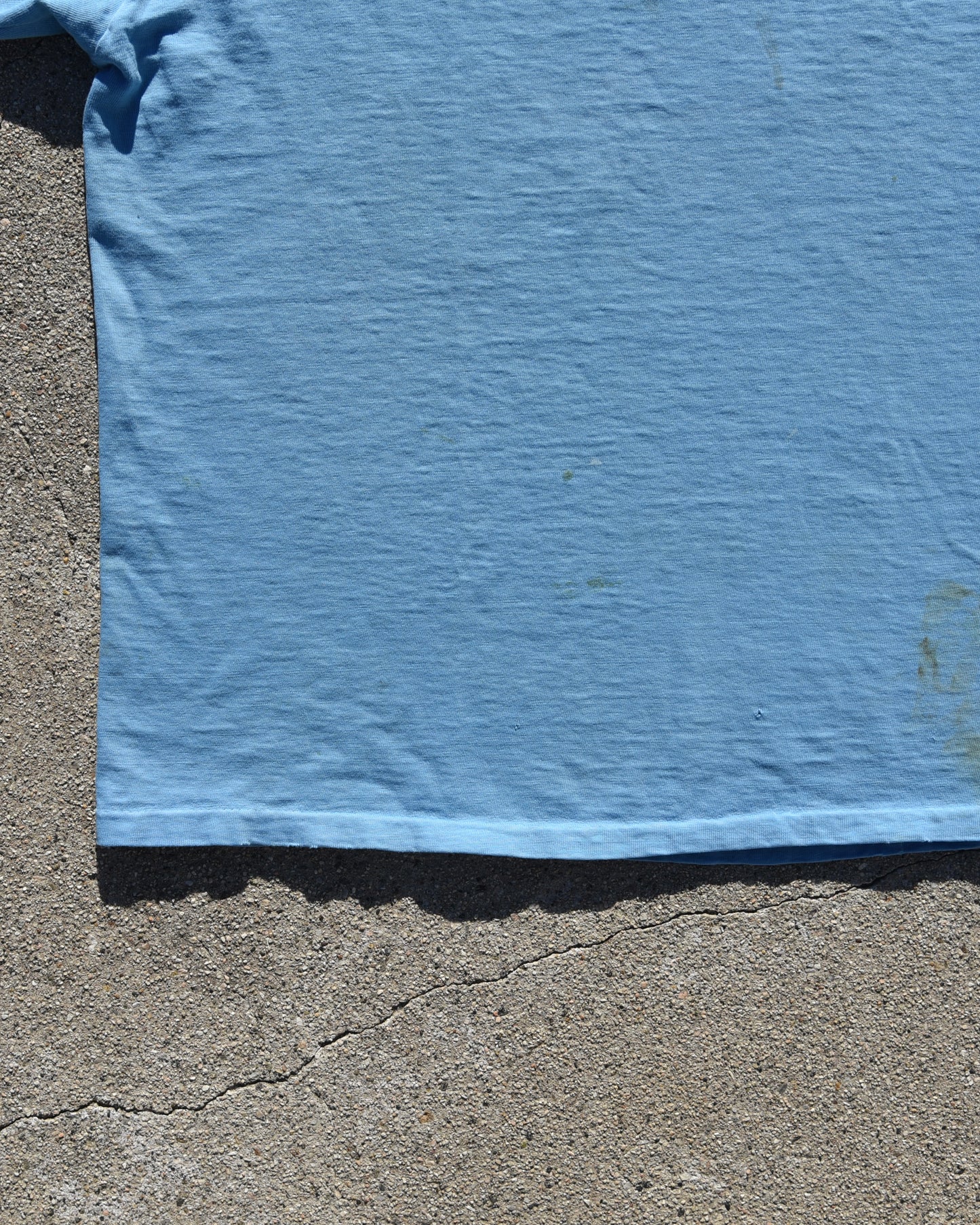 1980s Thrashed Volleyball Tshirt