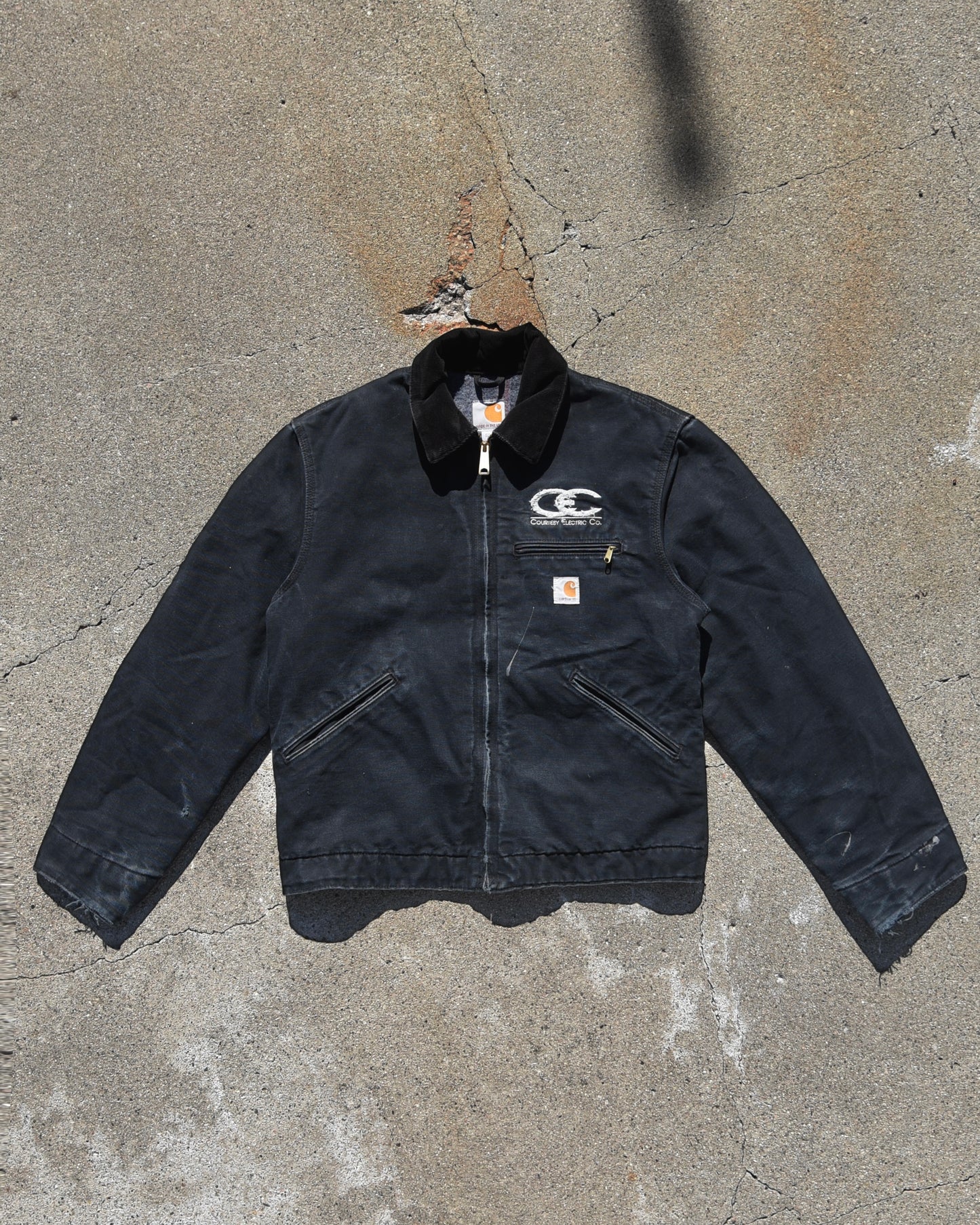 Carhartt J001 BLK Detroit Jacket - Medium