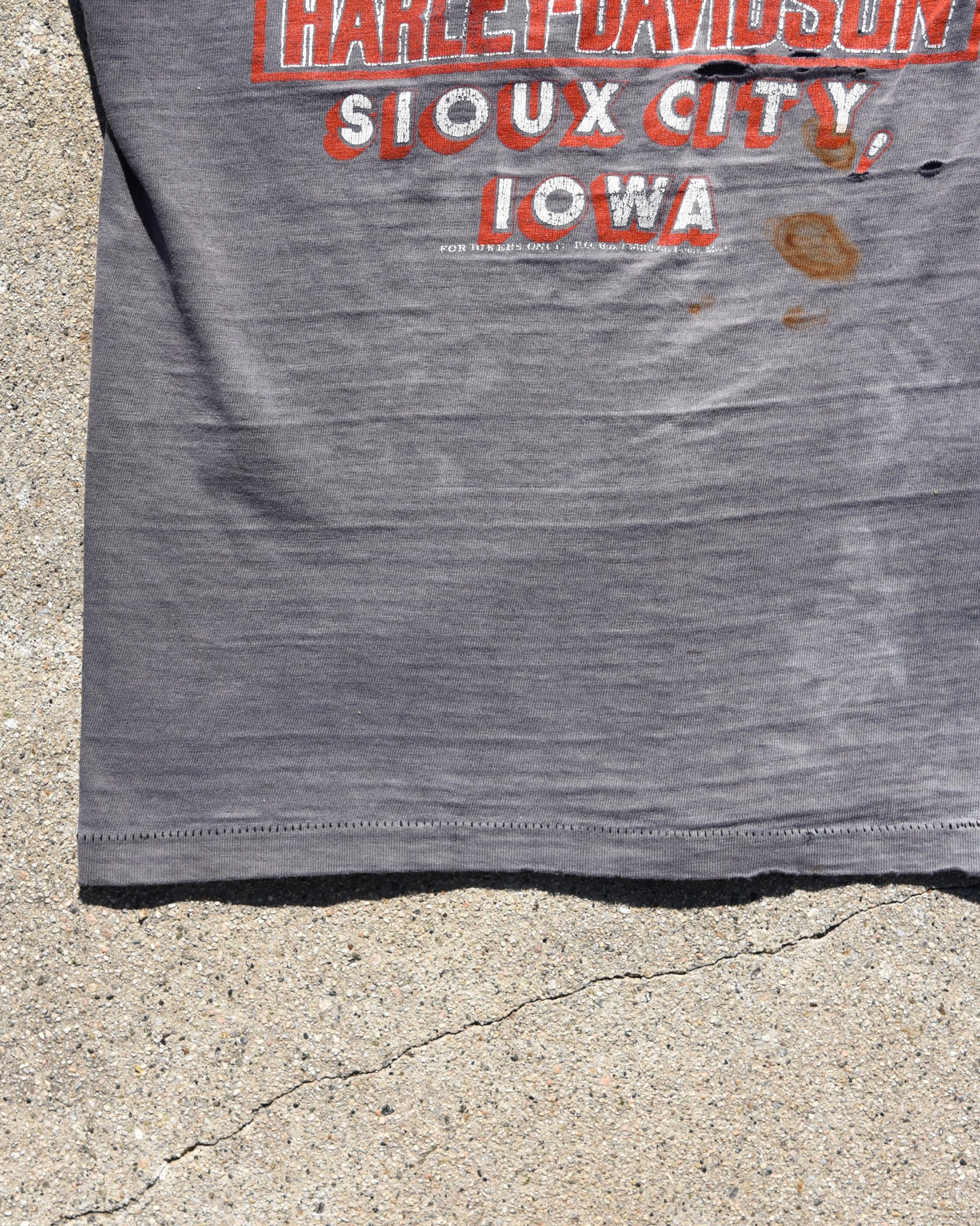 1980s Thrashed and Sun Faded Harley Rider Tshirt