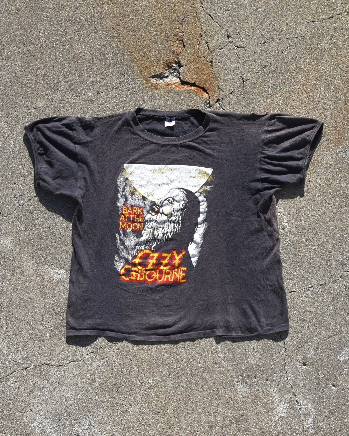 1980s Sun Faded Ozzy Osbourne Bark at the Moon Tshirt
