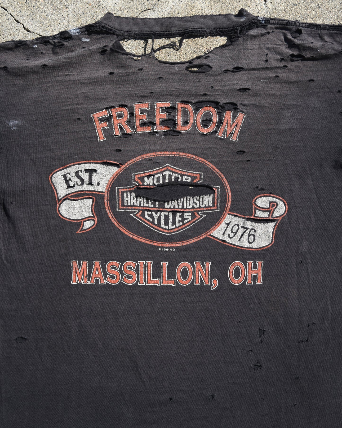 1990s Thrashed and Faded Harley Davidson Tshirt