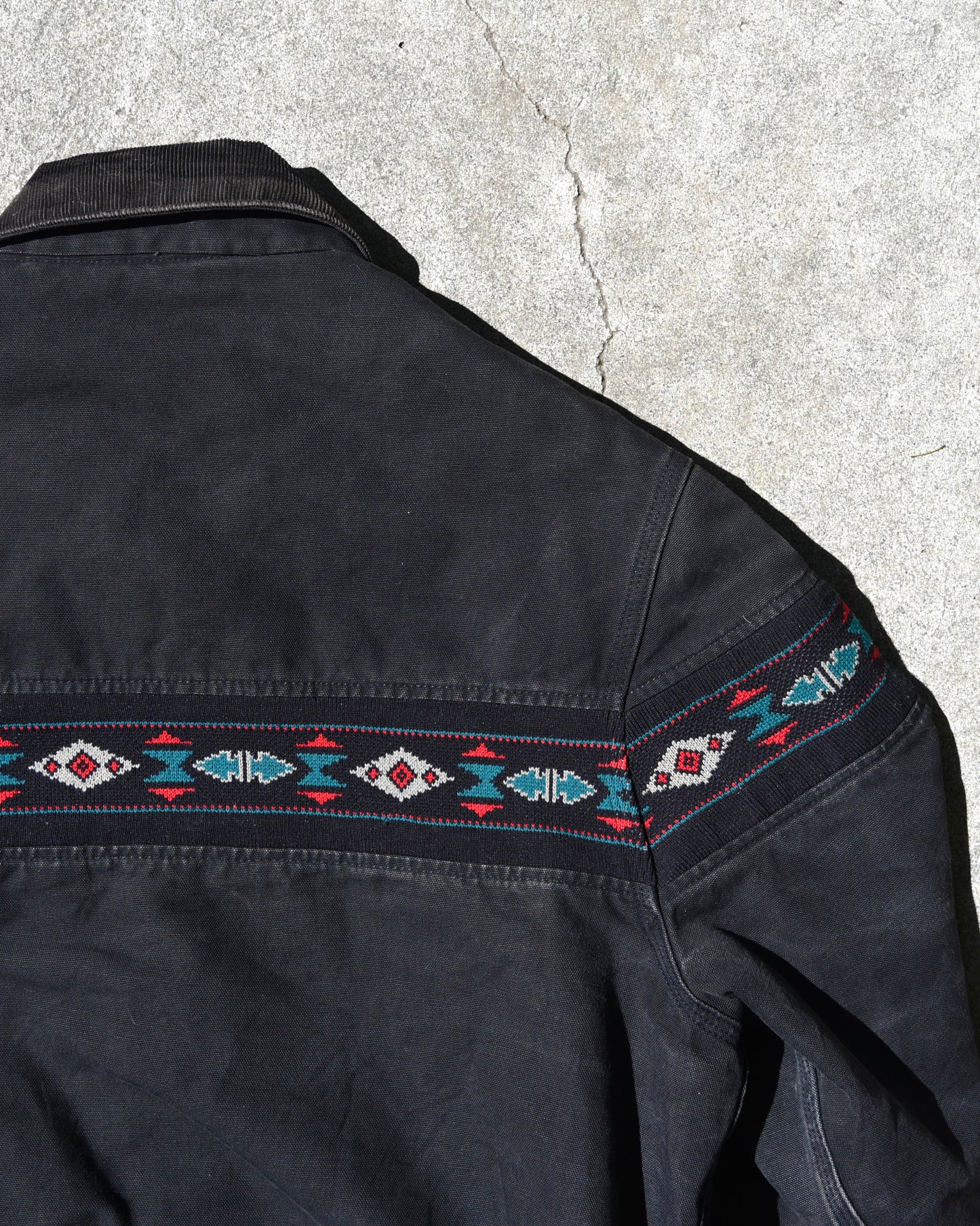 Carhartt J77 BLK Aztec Southwest Santa Fe Jacket - Medium