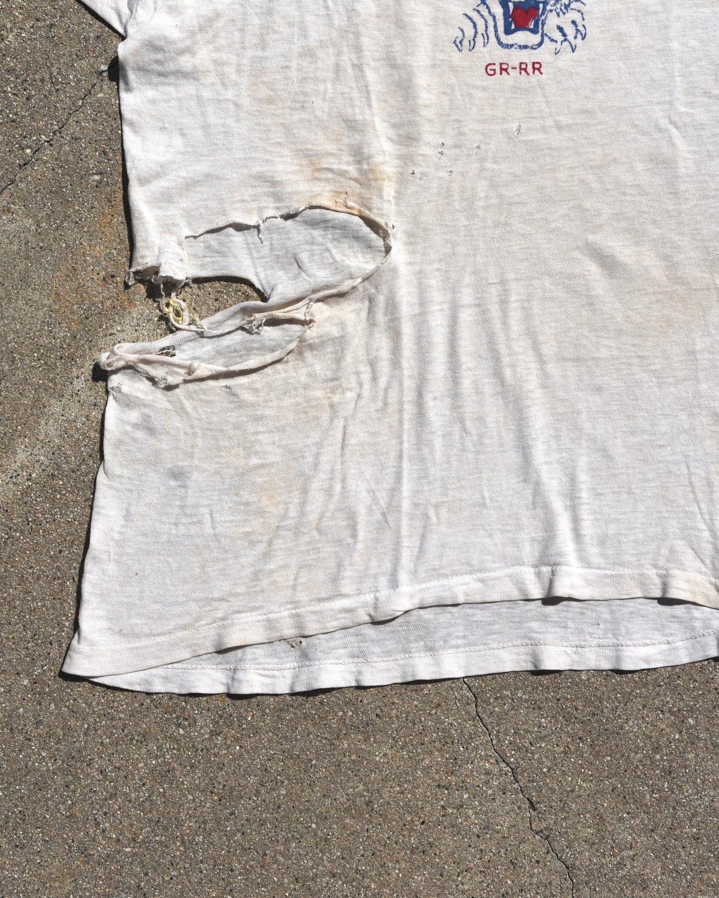 1950s Thrashed Lion Grrr Tshirt