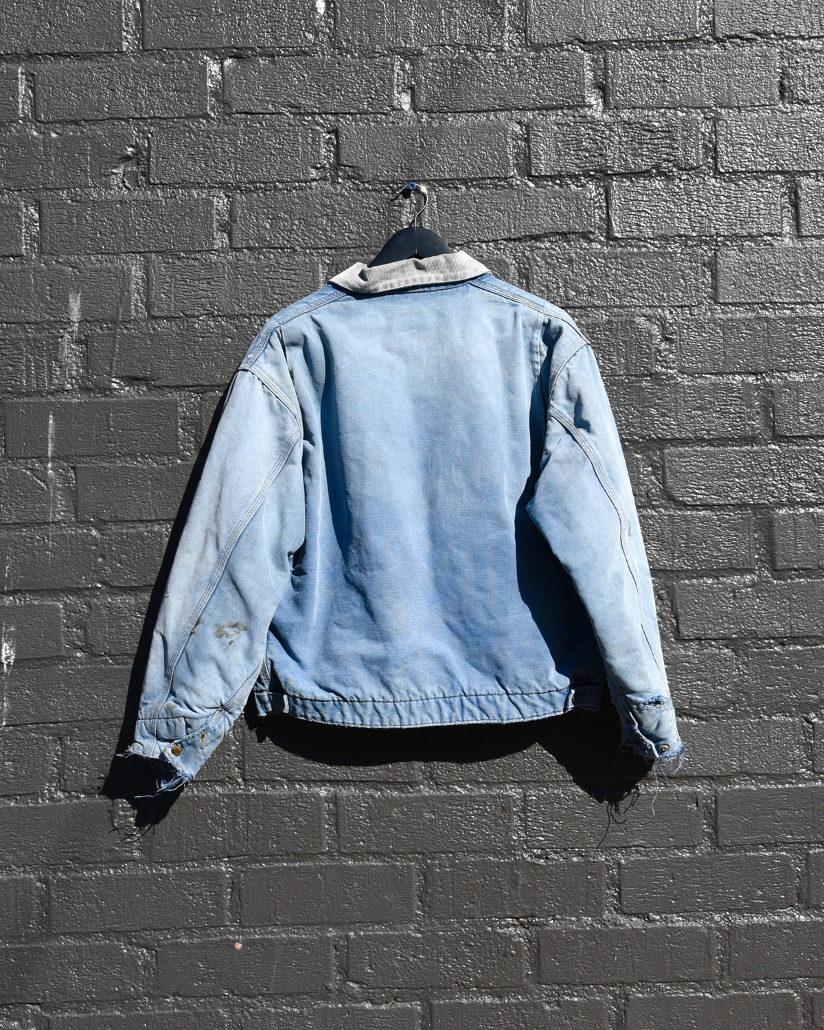 Carhartt J01 Navy Sun Faded