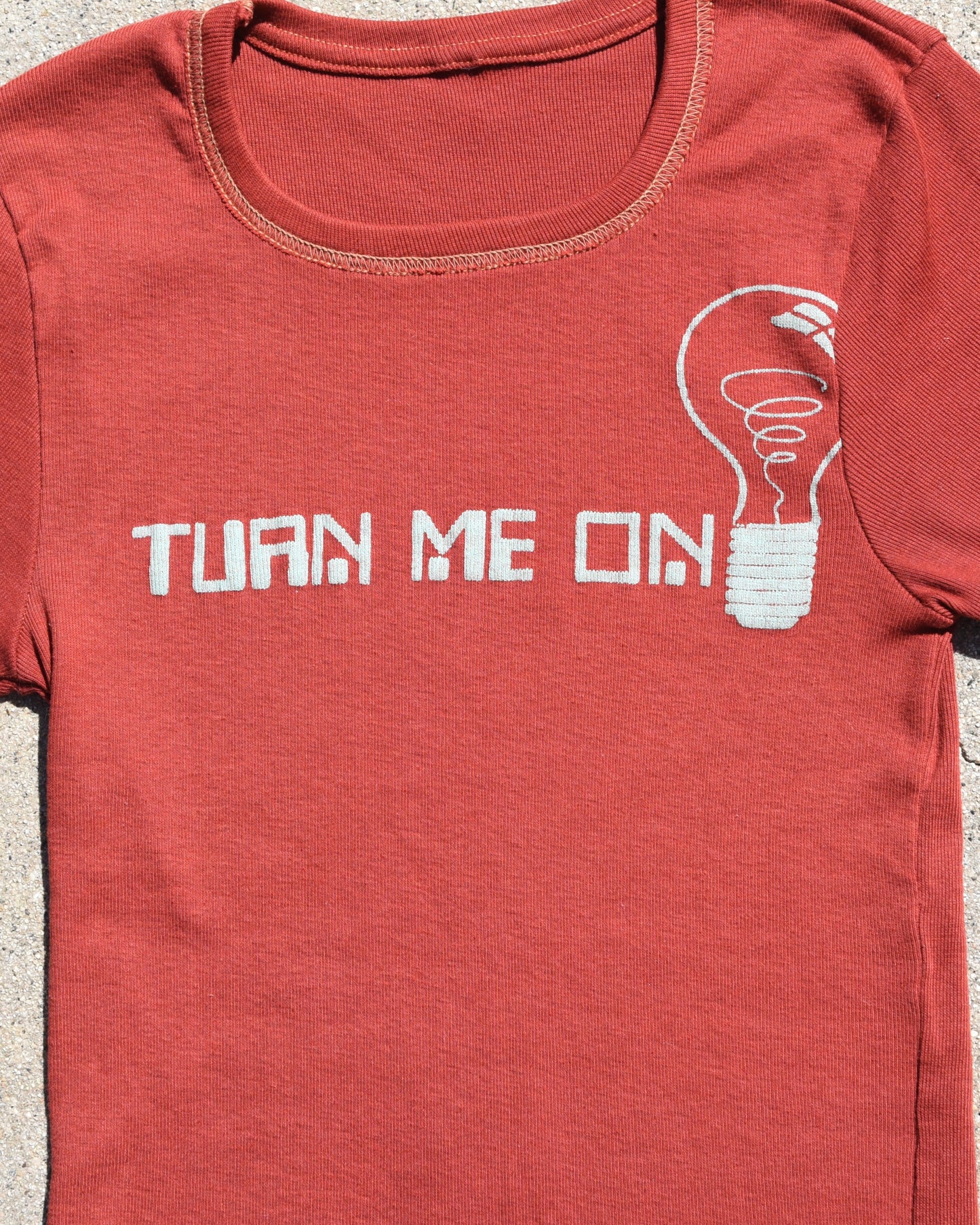 1970s Turn Me On Femme Tshirt