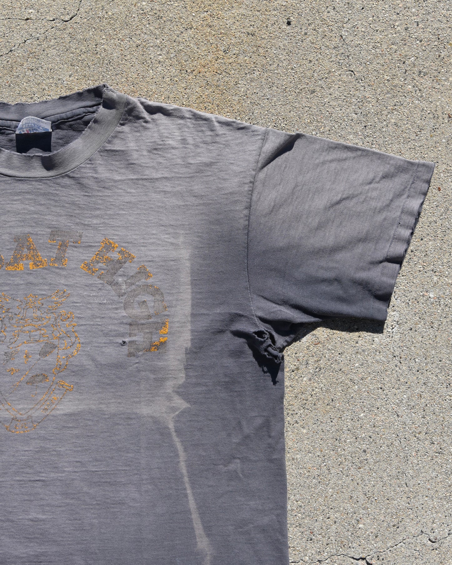 1980s Sun Faded Combat High Tshirt