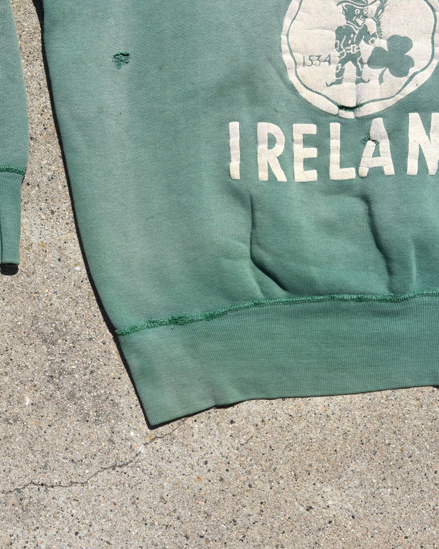 1950s Sun Faded University of Ireland Single V Sweatshirt