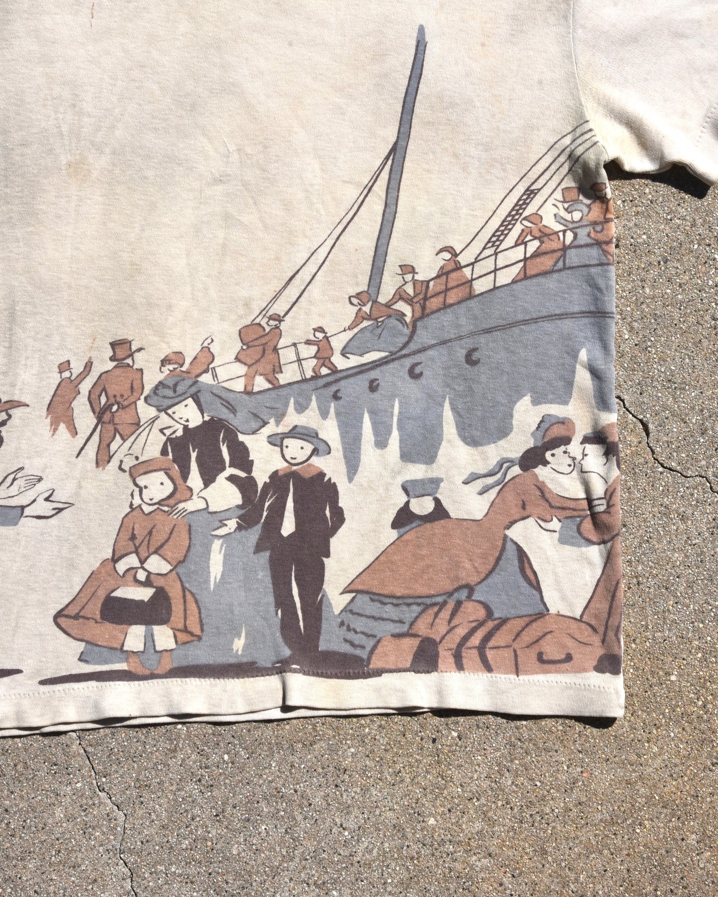 1940s Hennessey Cognac Waterprint Tshirt