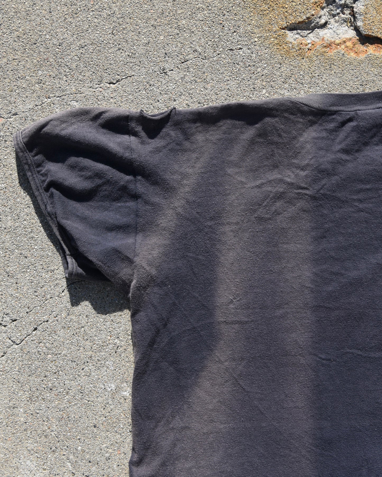 1980s Sun Faded Ozzy Osbourne Bark at the Moon Tshirt