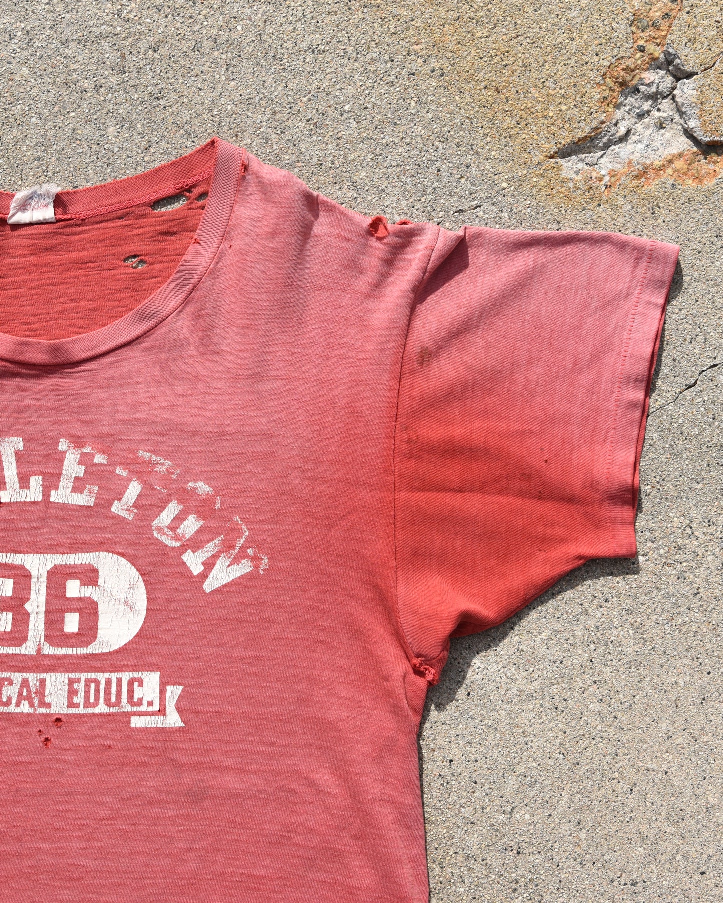 1960s Thrashed and Sun Faded Champion Mapleton PE Tshirt