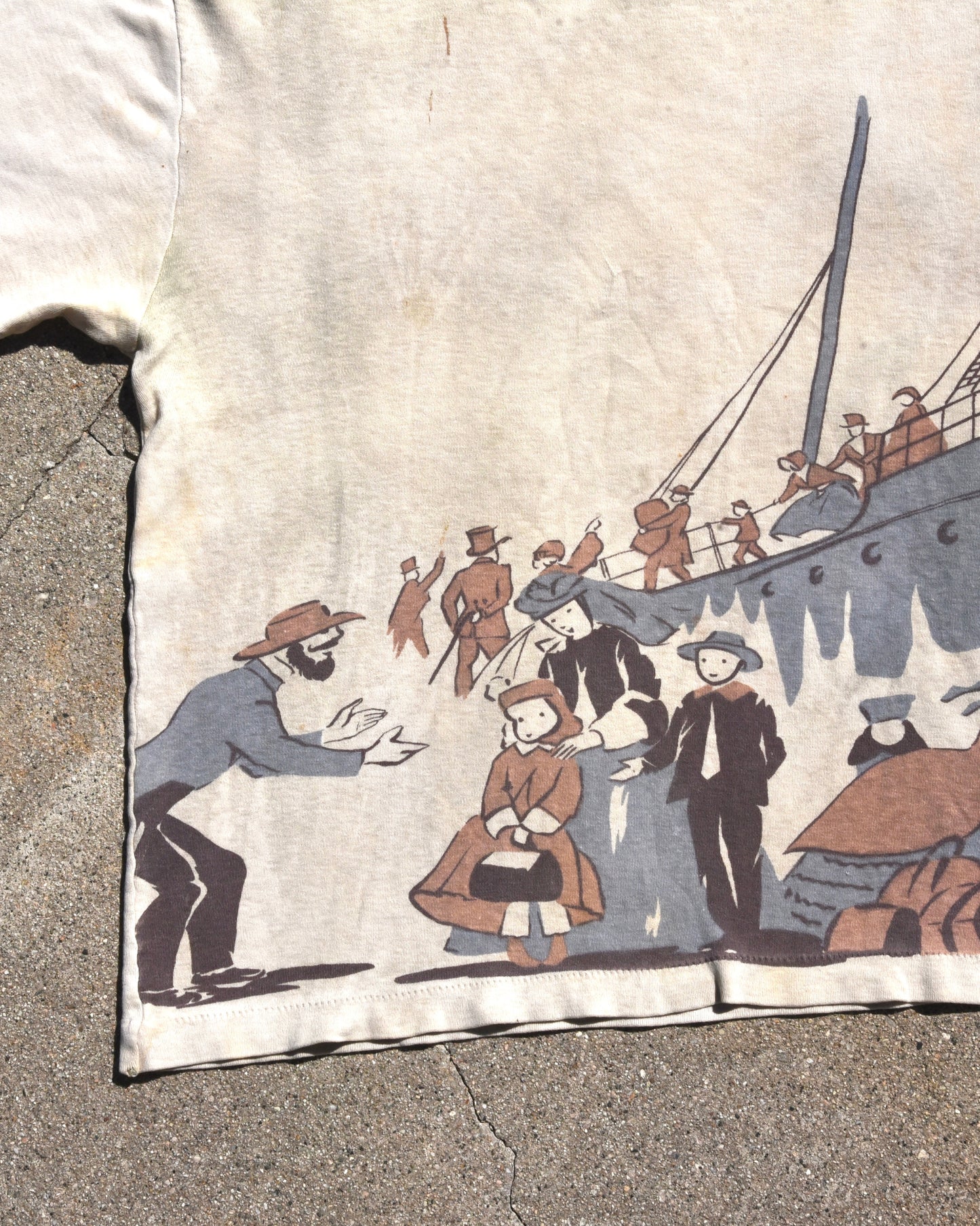 1940s Hennessey Cognac Waterprint Tshirt