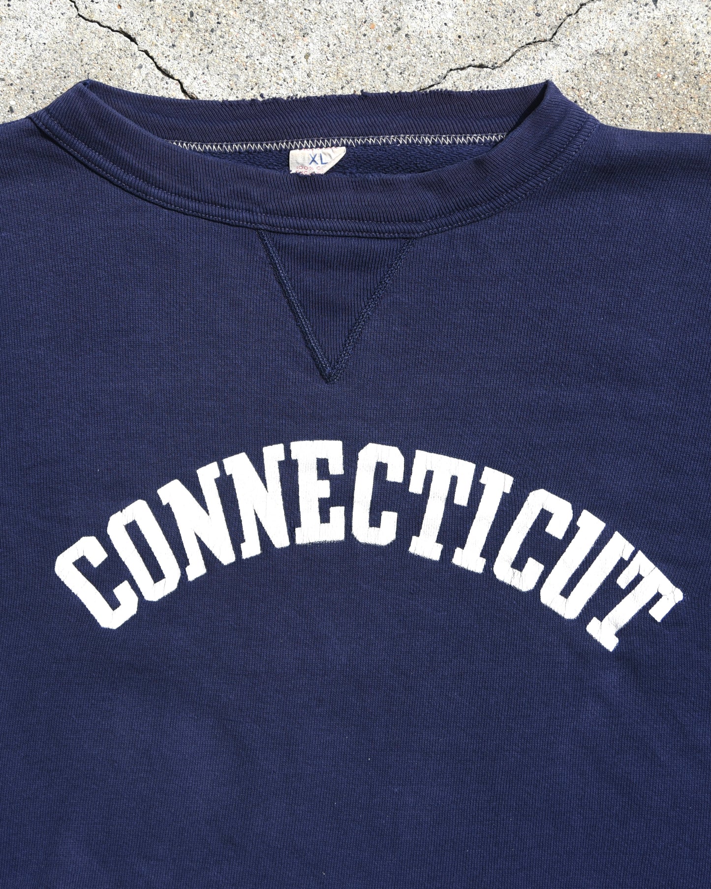 1960s Connecticut Single V Cropped Sweatshirt