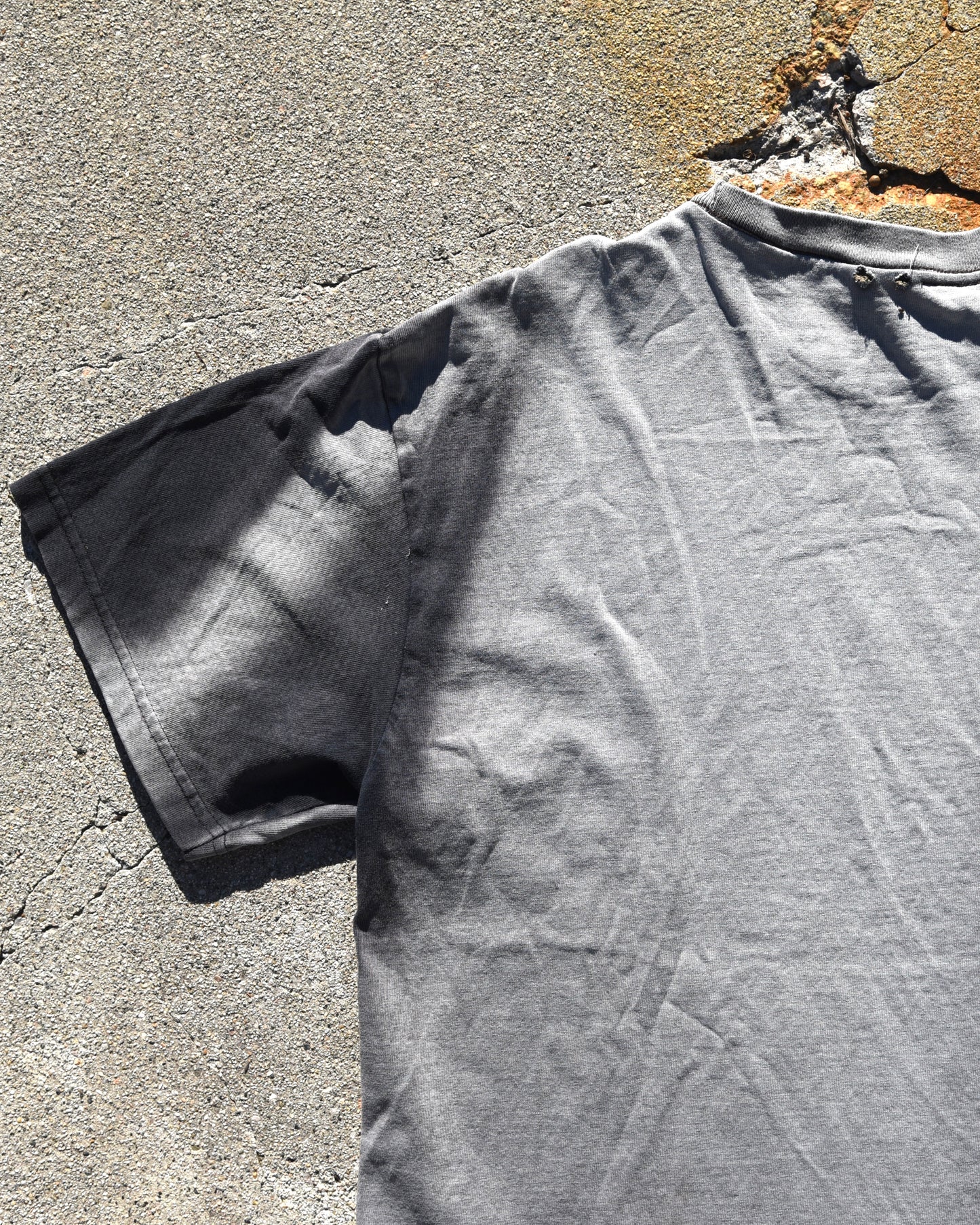 Y2K Sun Faded I’m Out of my Mind Please Leave a Message Tshirt