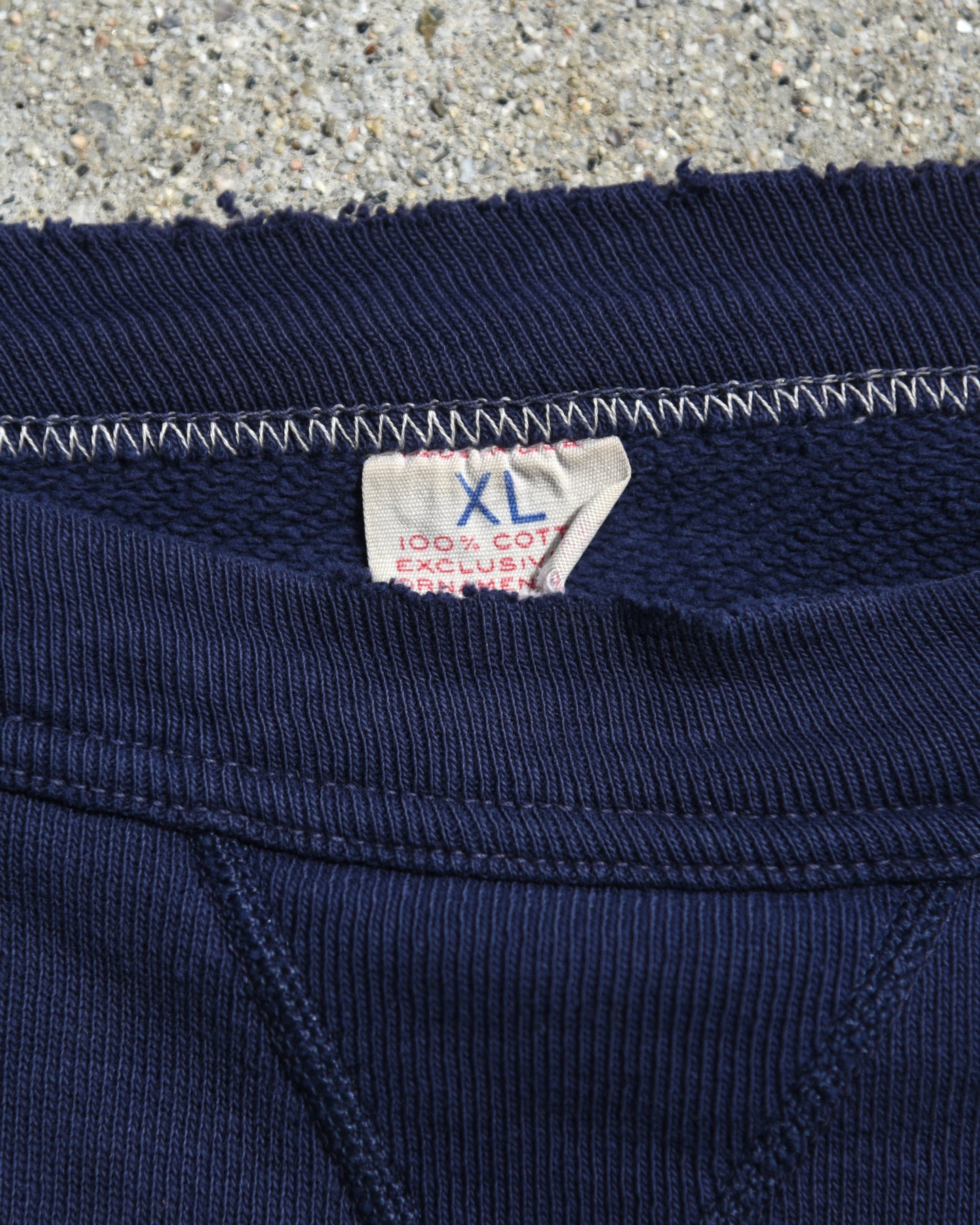 1960s Connecticut Single V Cropped Sweatshirt