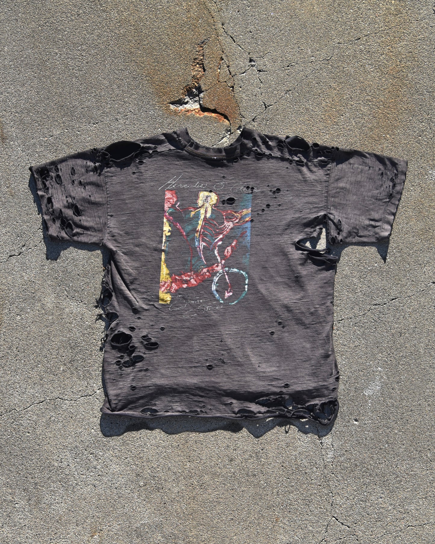 1980s Thrashed and Faded Planet Hollywood Tshirt