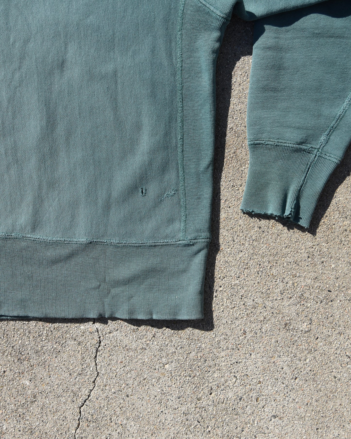 1960s Champion Reverse Weave “Expansion Gusset” Sweatshirt￼