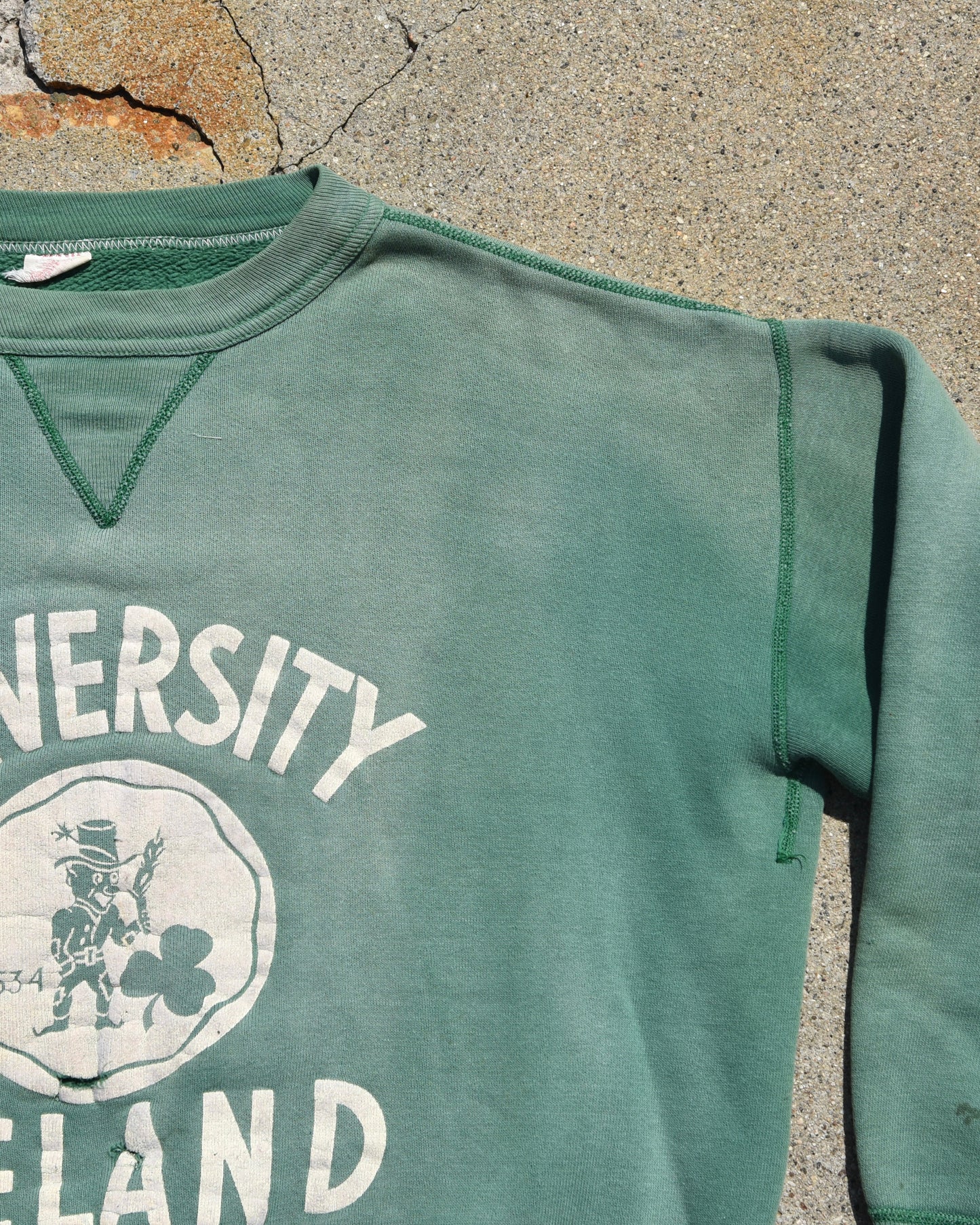 1950s Sun Faded University of Ireland Single V Sweatshirt