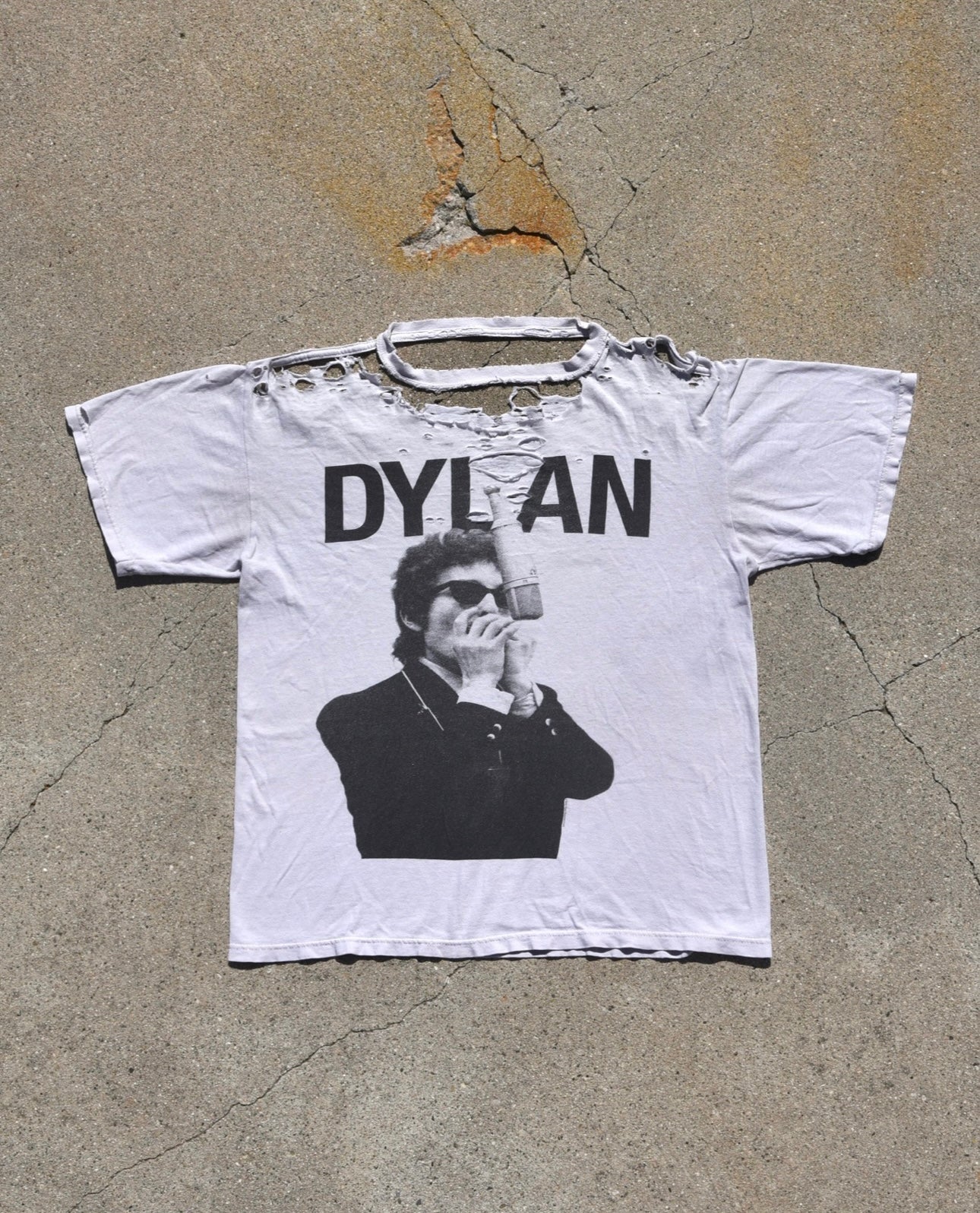 Y2K Thrashed Bob Dylan Tshirt